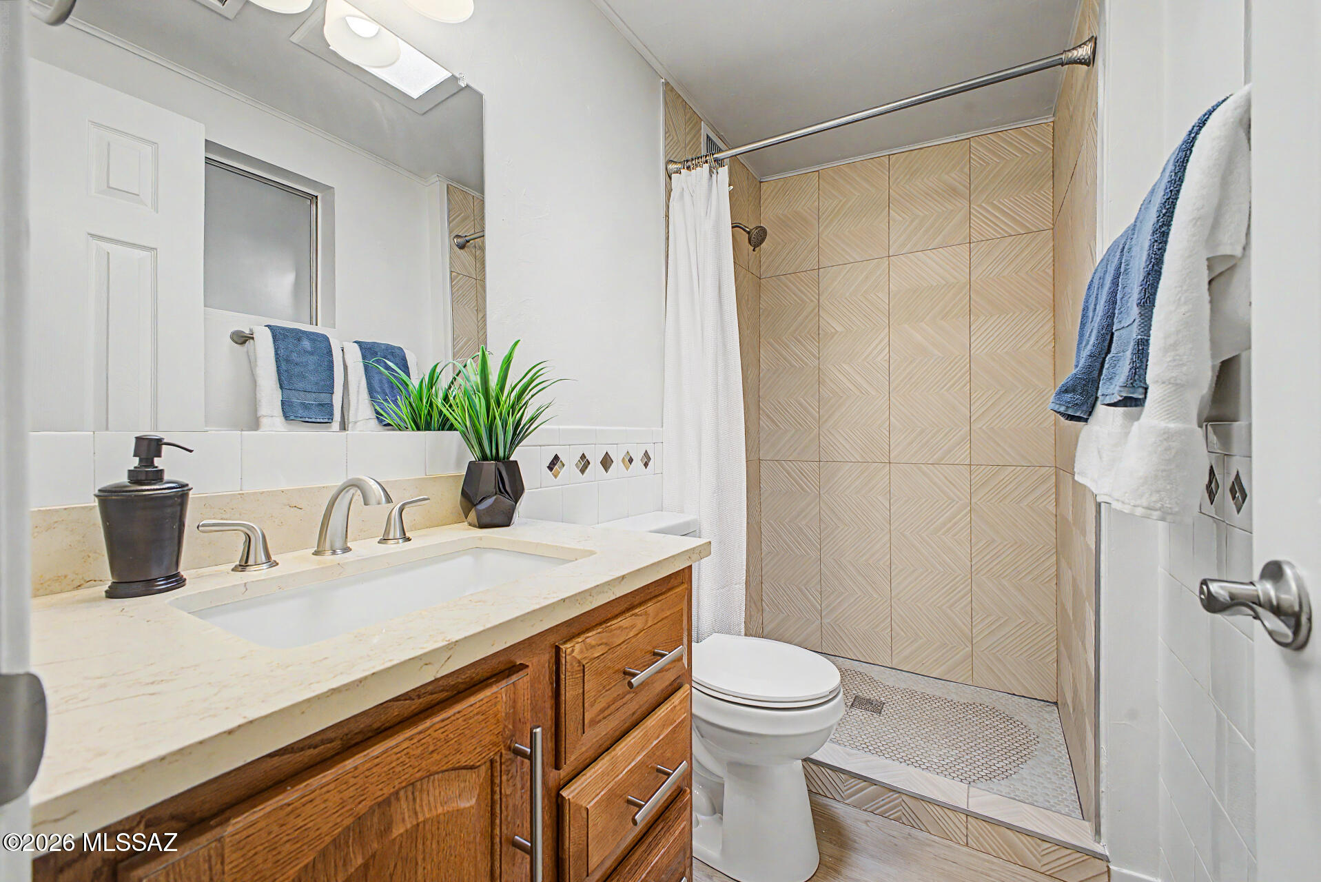Essex Gardens East (1-44) - Residential