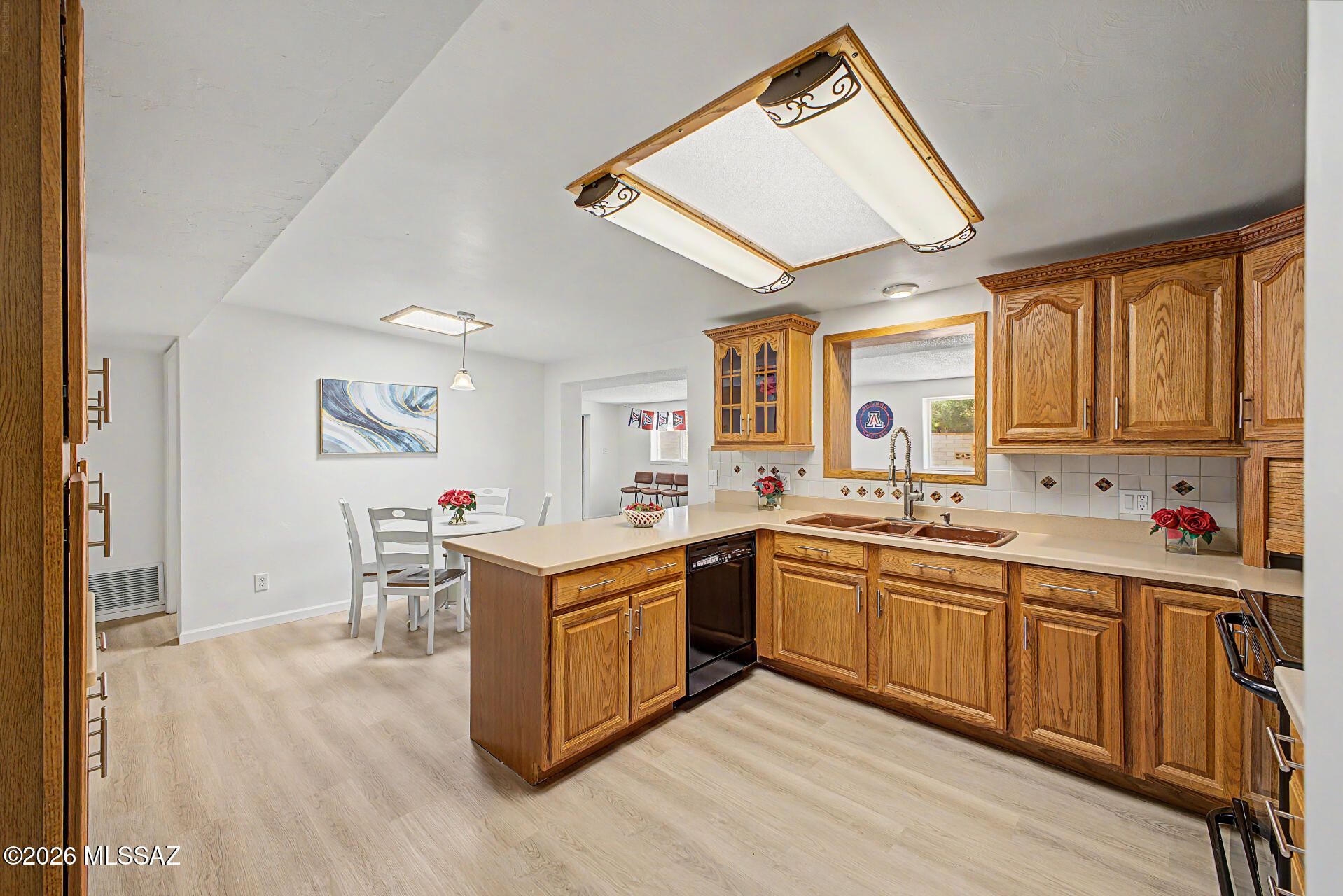 Essex Gardens East (1-44) - Residential