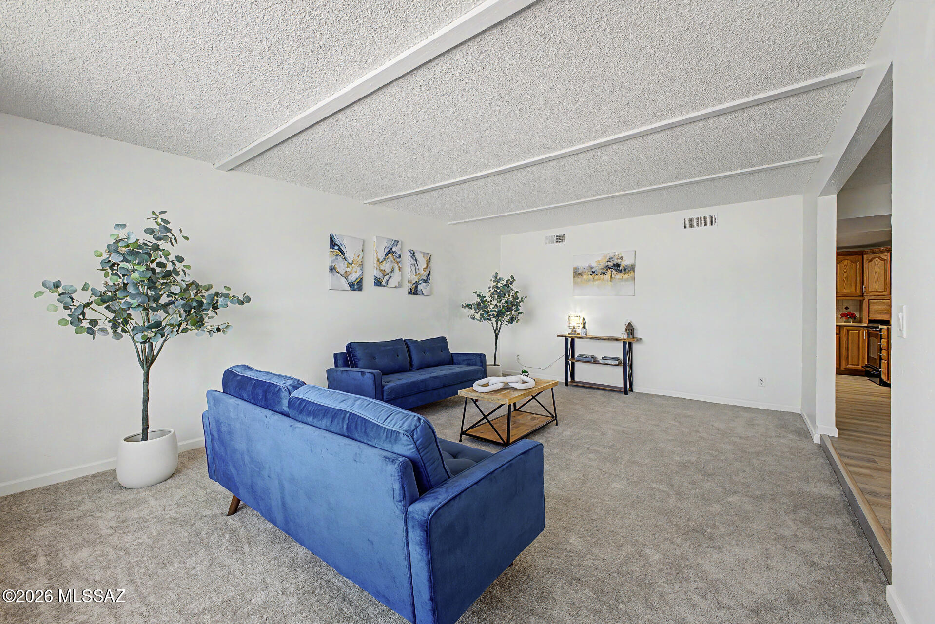 Essex Gardens East (1-44) - Residential