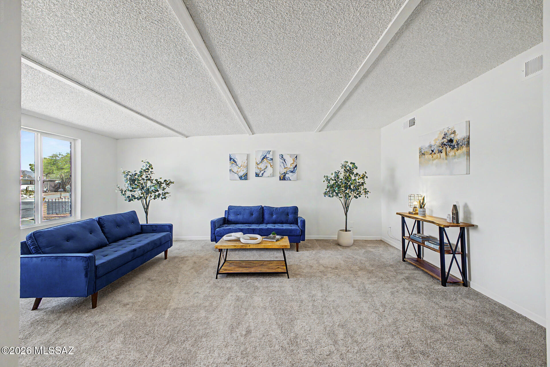 Essex Gardens East (1-44) - Residential