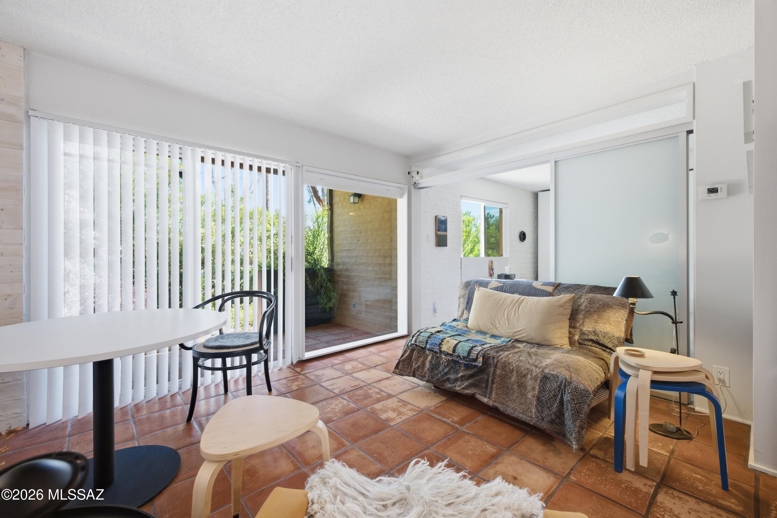 2 W Greenock Drive 2D