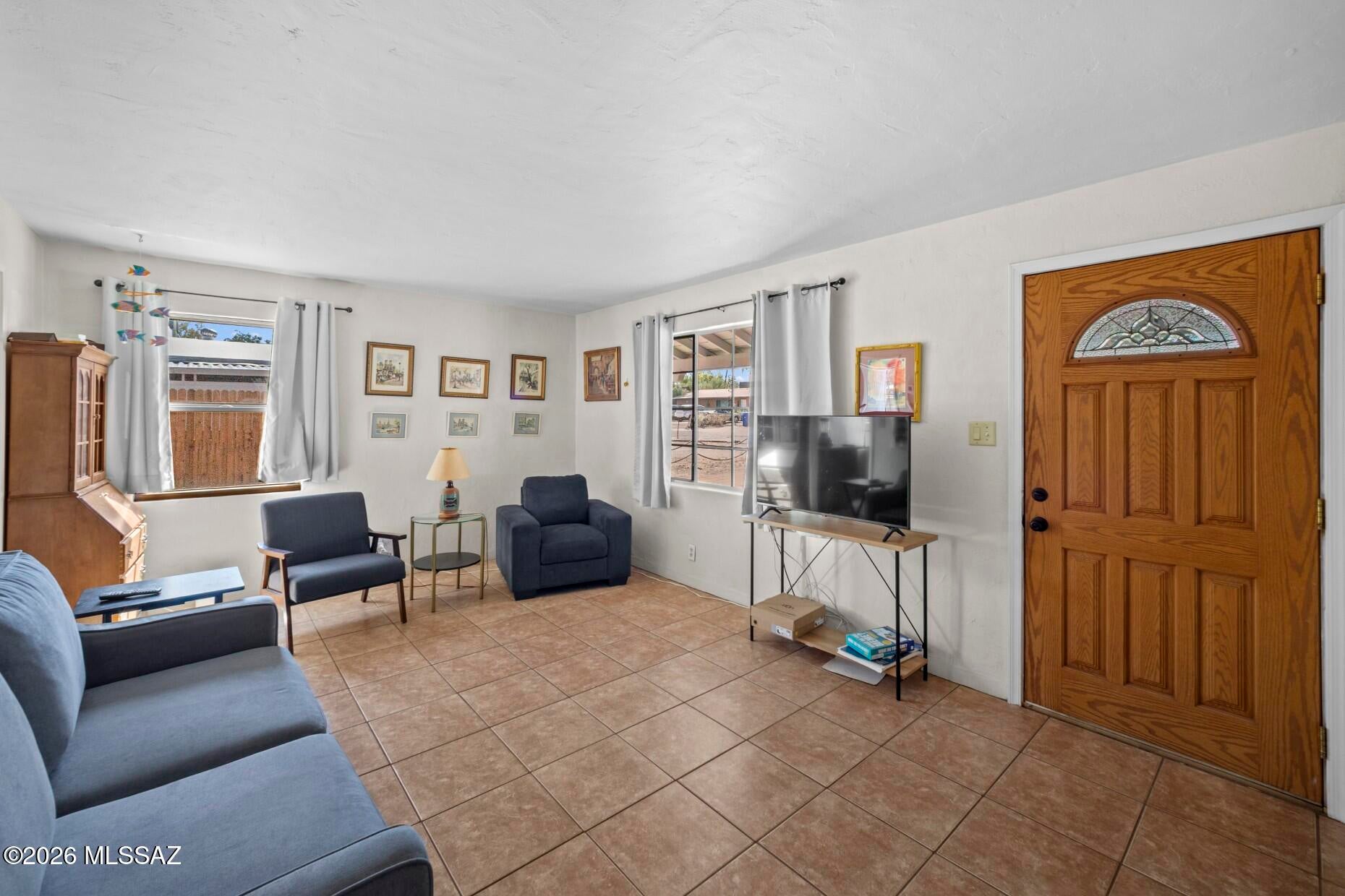1141 E Smoot