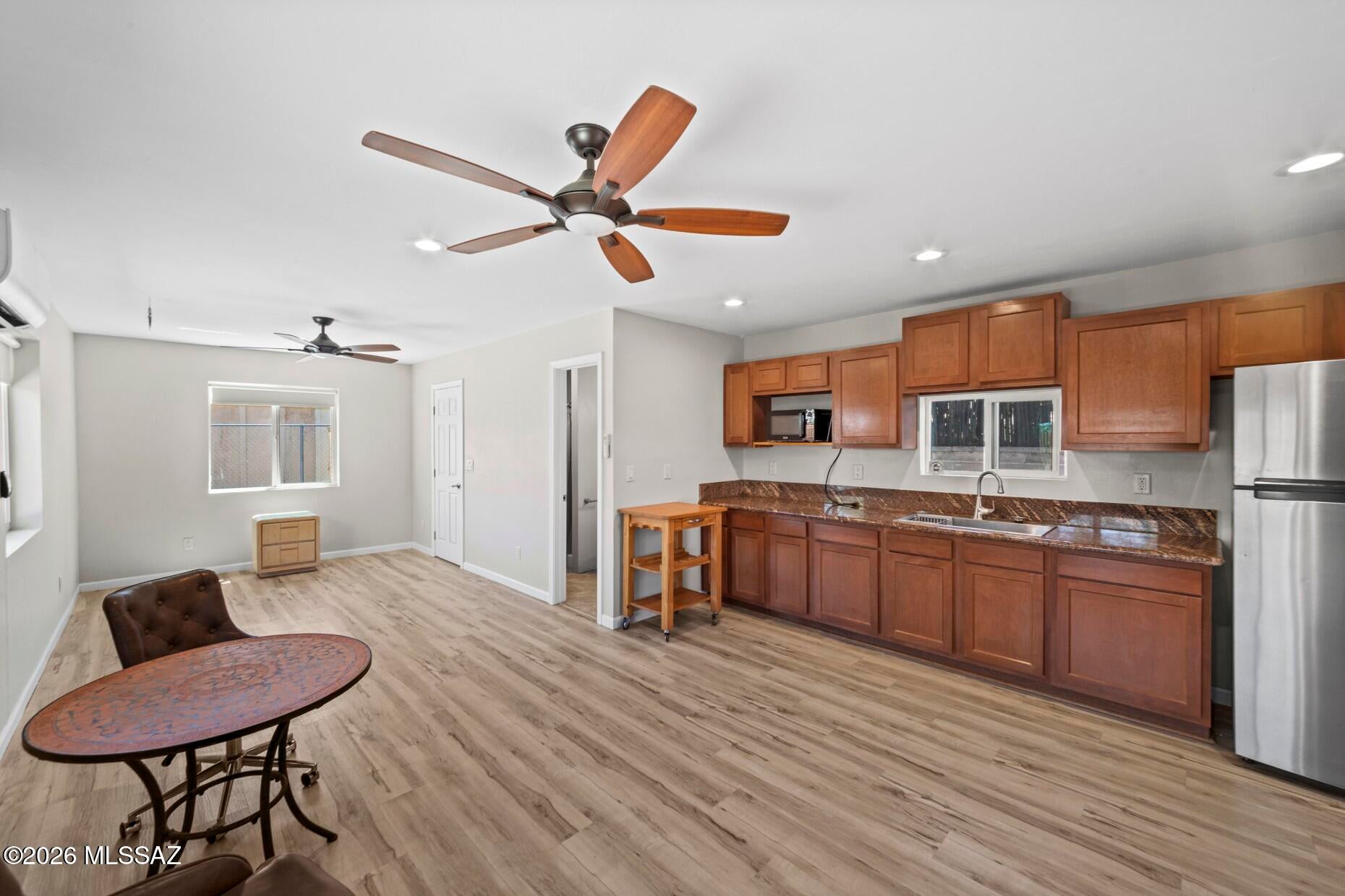 1141 E Smoot