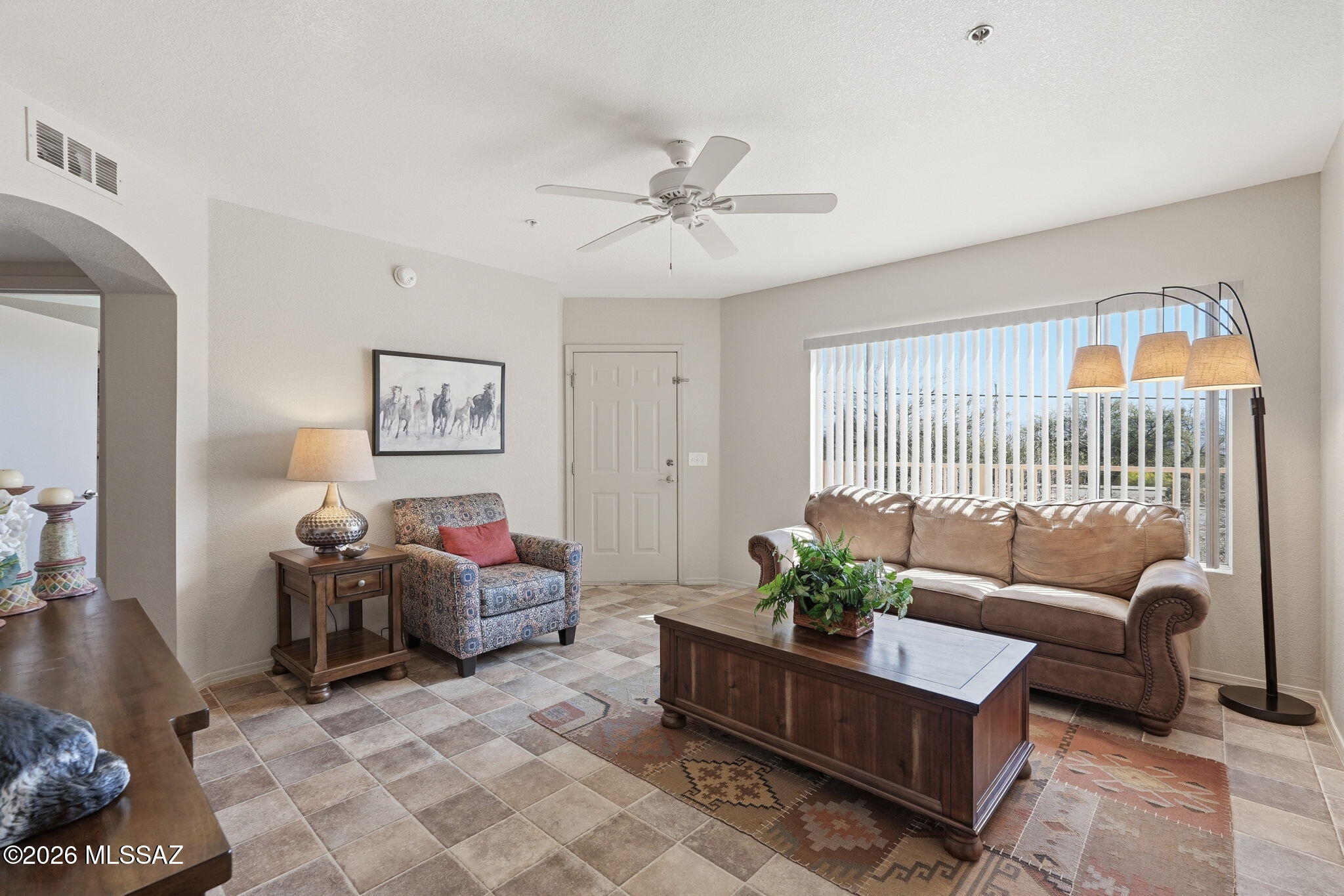 1566 N Paseo La Tinaja