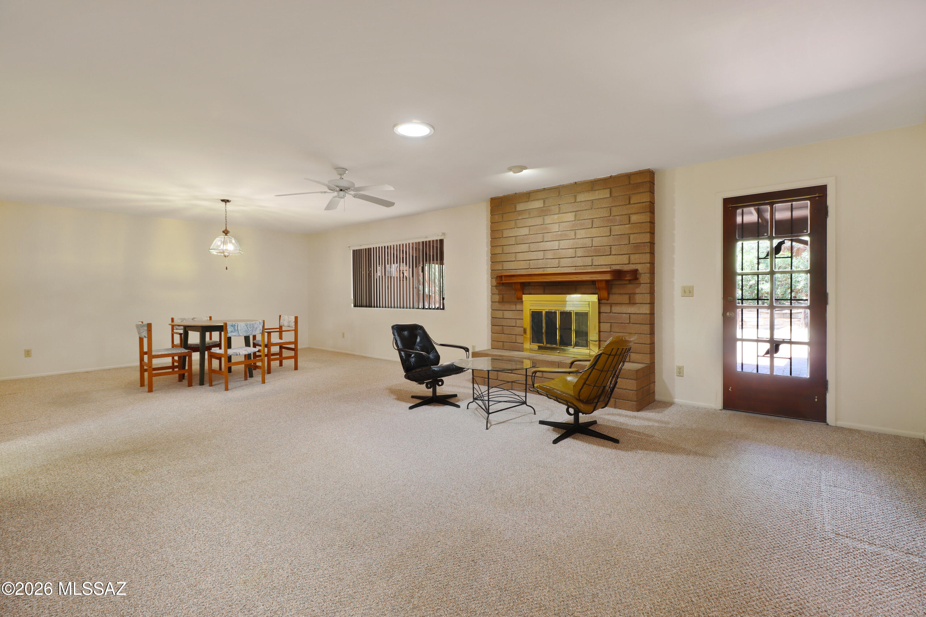 2419 N Shade Tree Lane