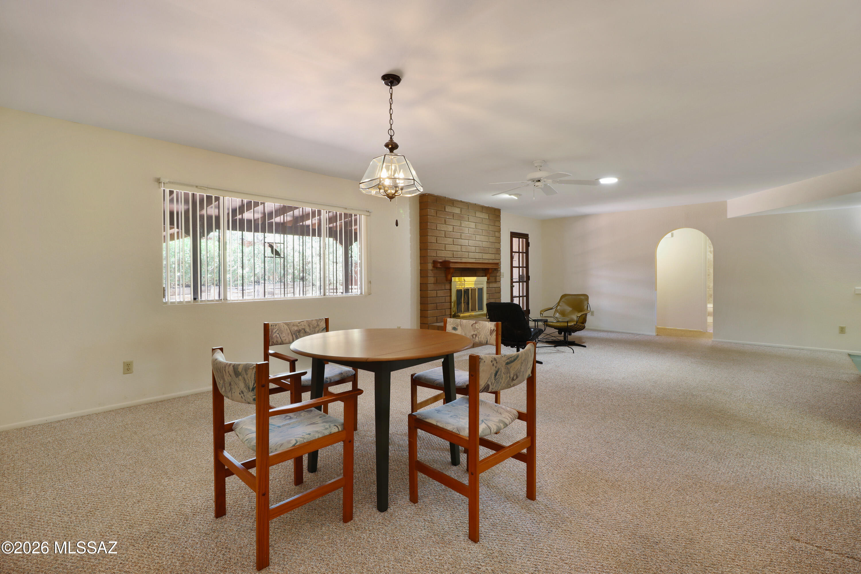 2419 N Shade Tree Lane