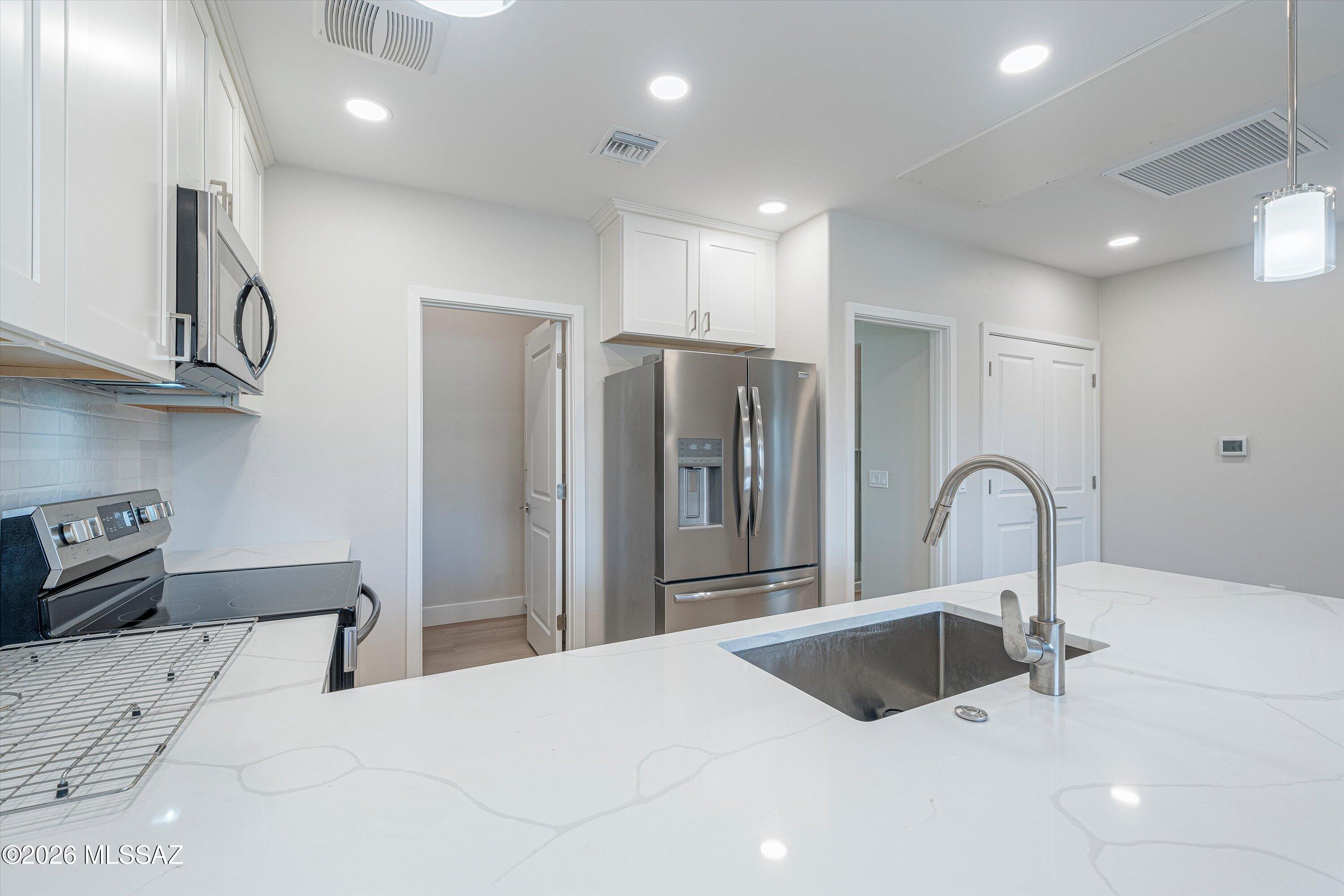 Placita Escondida Bldgs 18-20 Units 1-204 - Residential