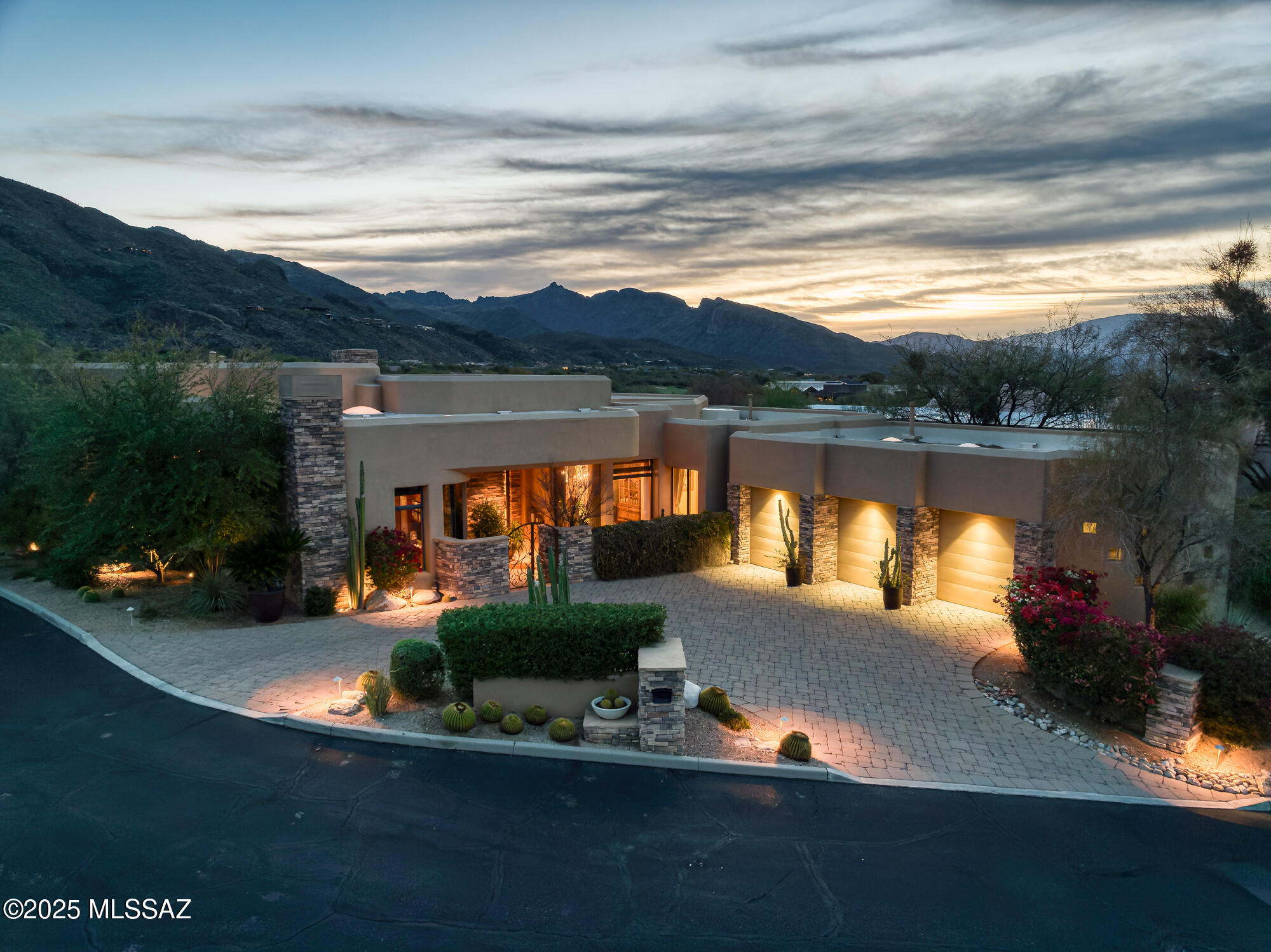 Whaleback Ridge Estates at Ventana Canyon (1-30) - Residential