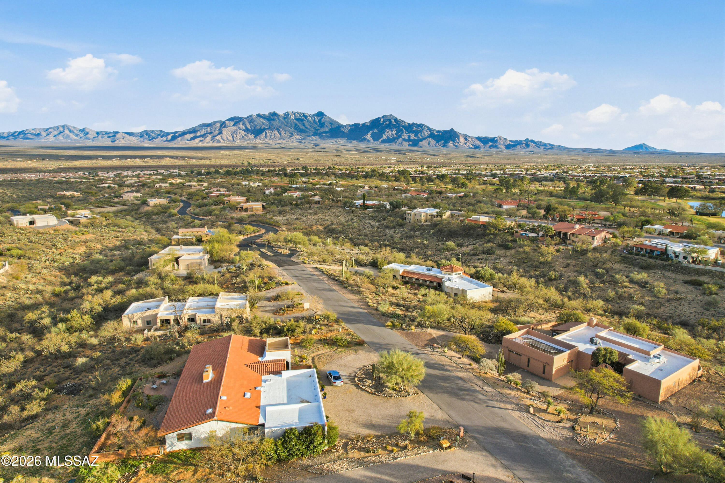 1240 W Placita Quieta