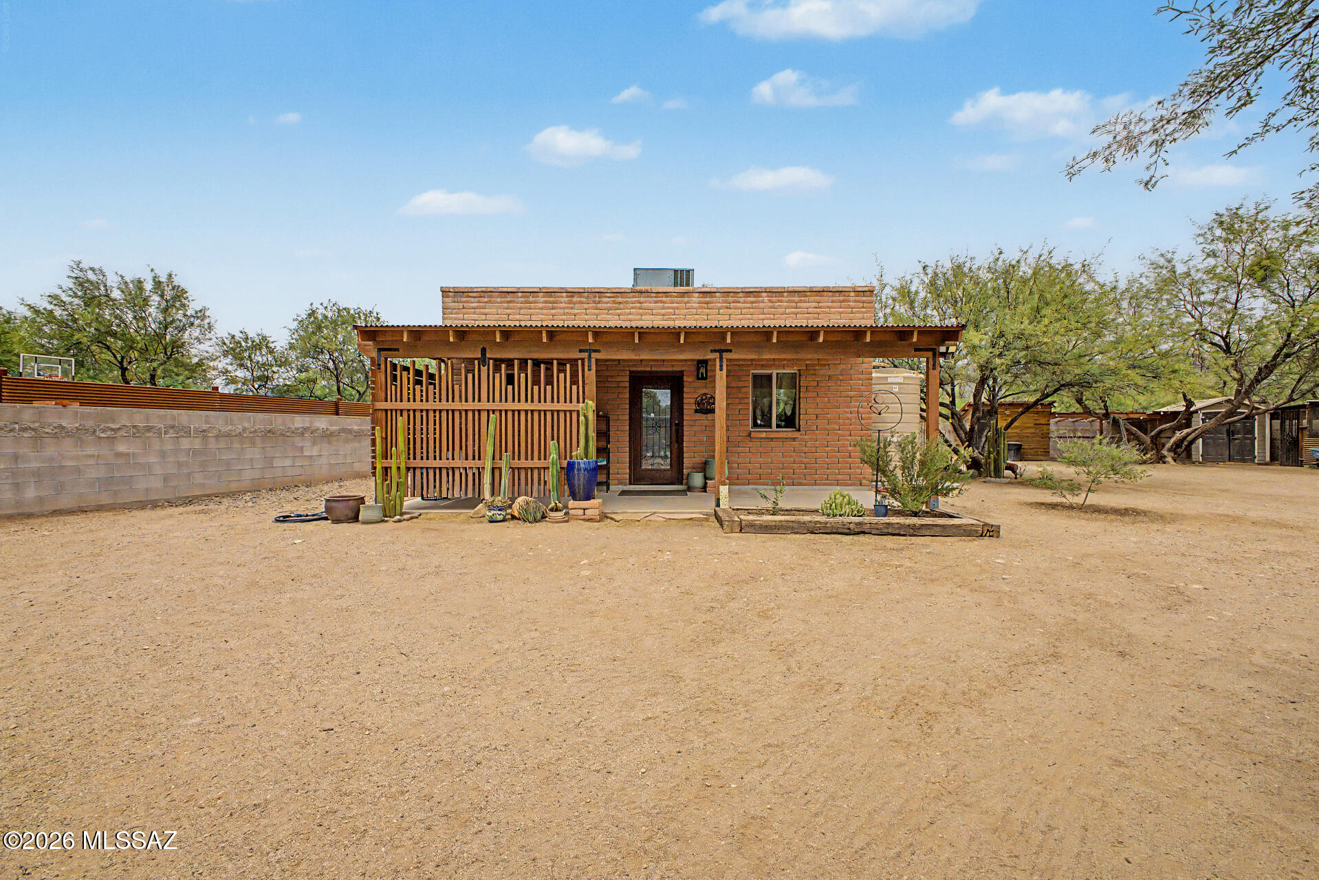 11141 E Quick Draw Place
