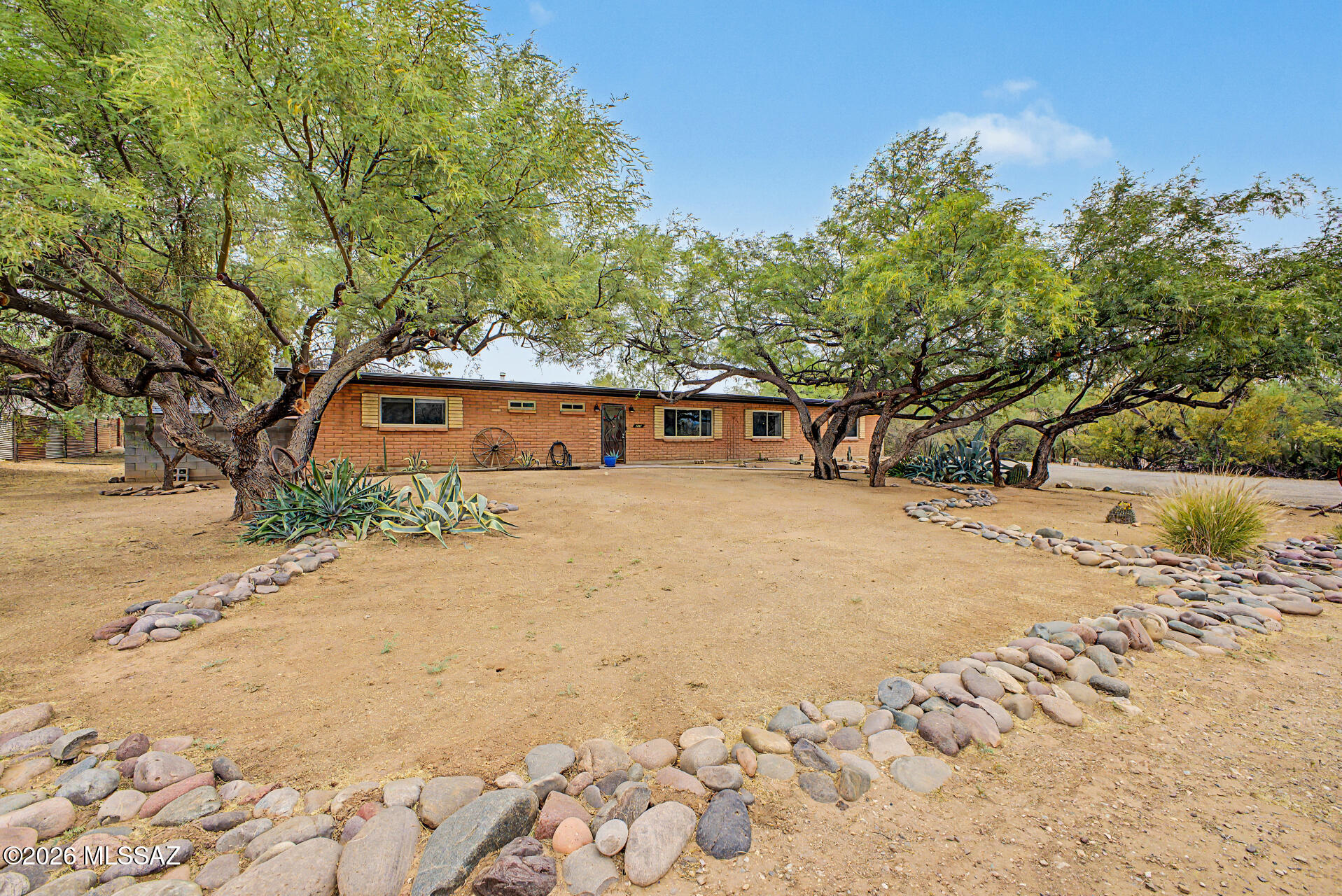 11141 E Quick Draw Place