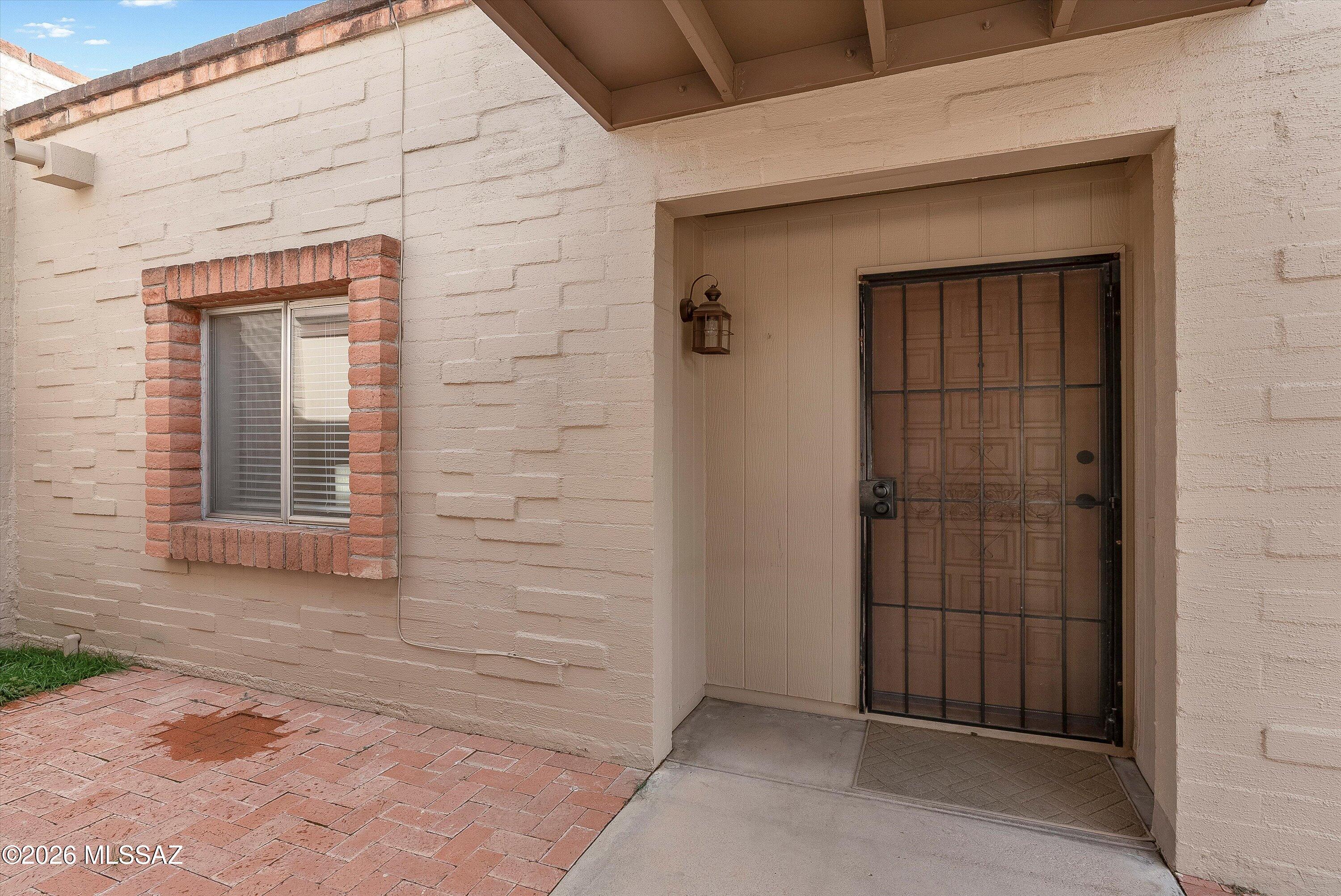 8110 E Daniella Circle