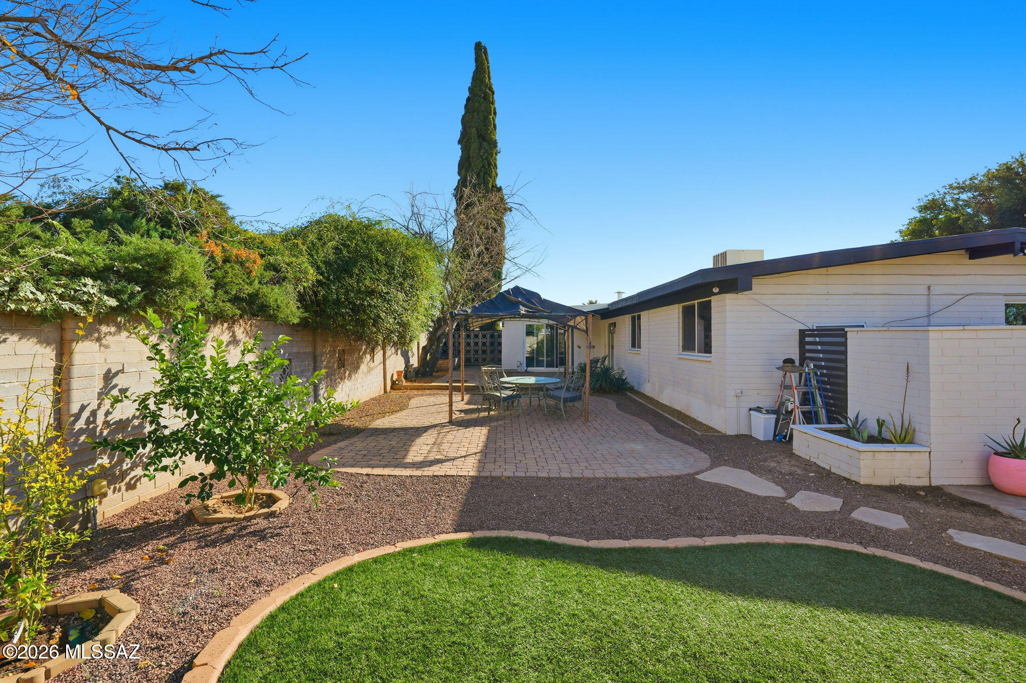 Carlos Terrace - Residential