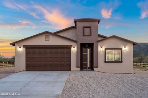 Photo of 7863 S Cardinal Avenue, Tucson, AZ 85746 (MLS # 22602926)