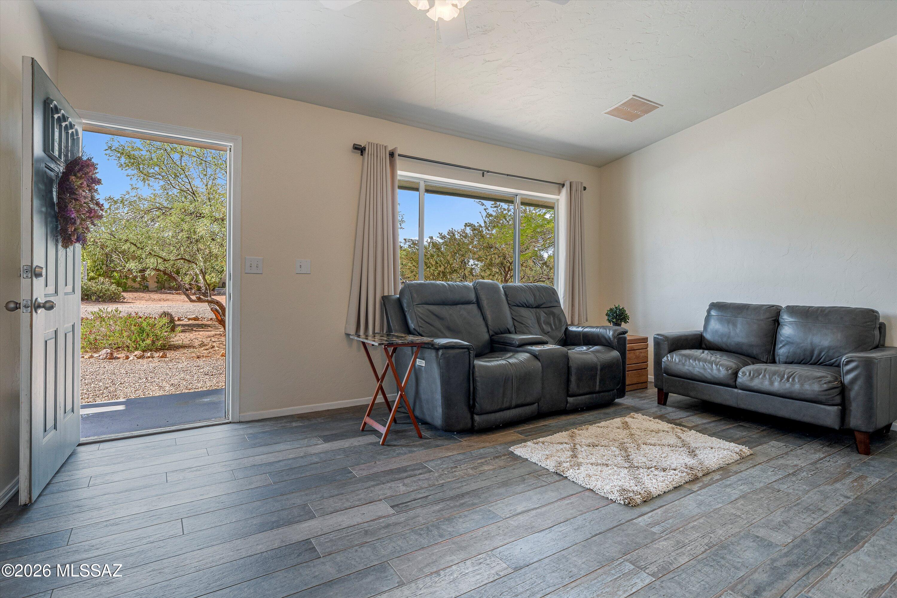 3535 E Thornberry Lane