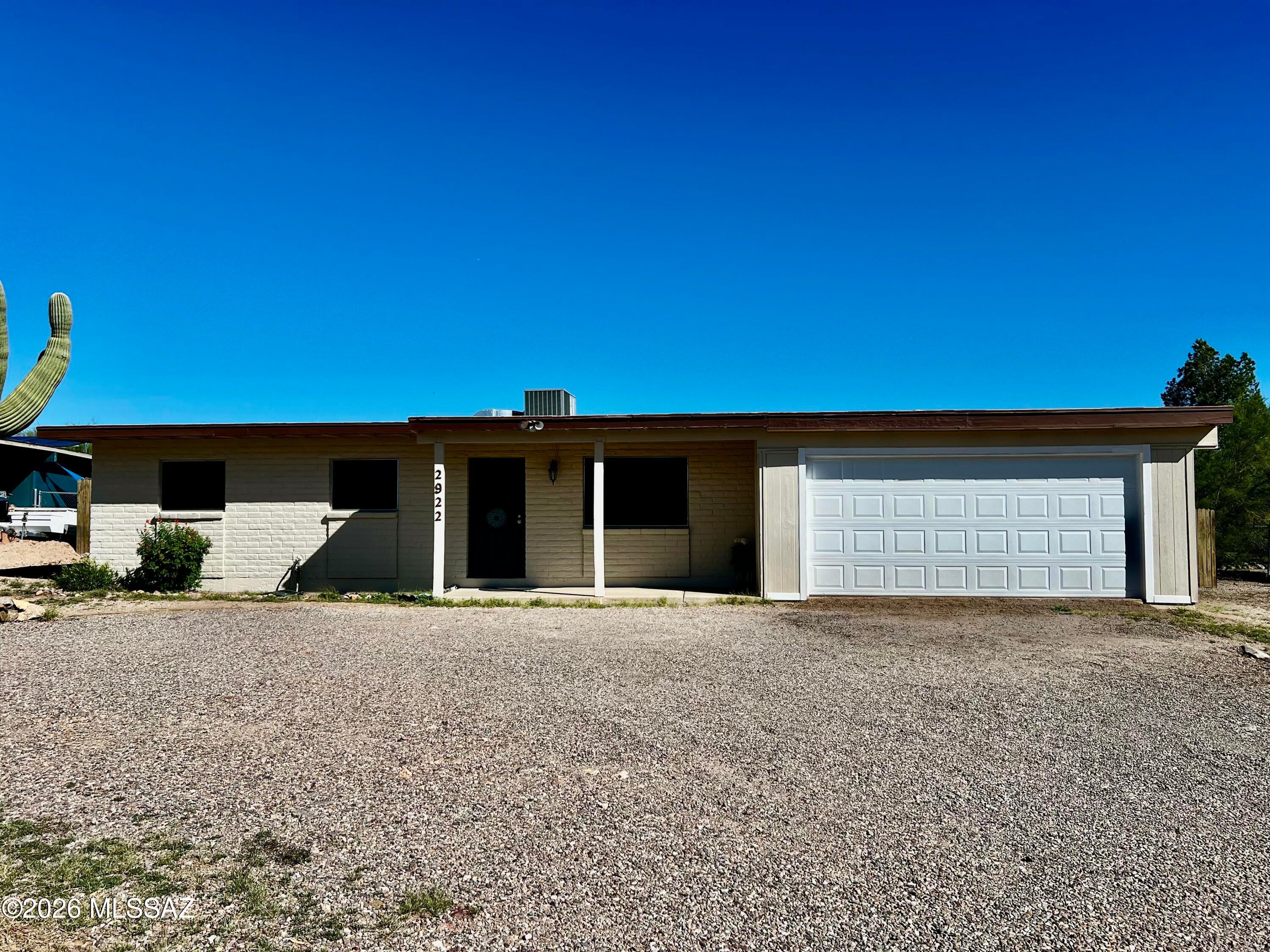 2922 W Ironwood Hill Drive