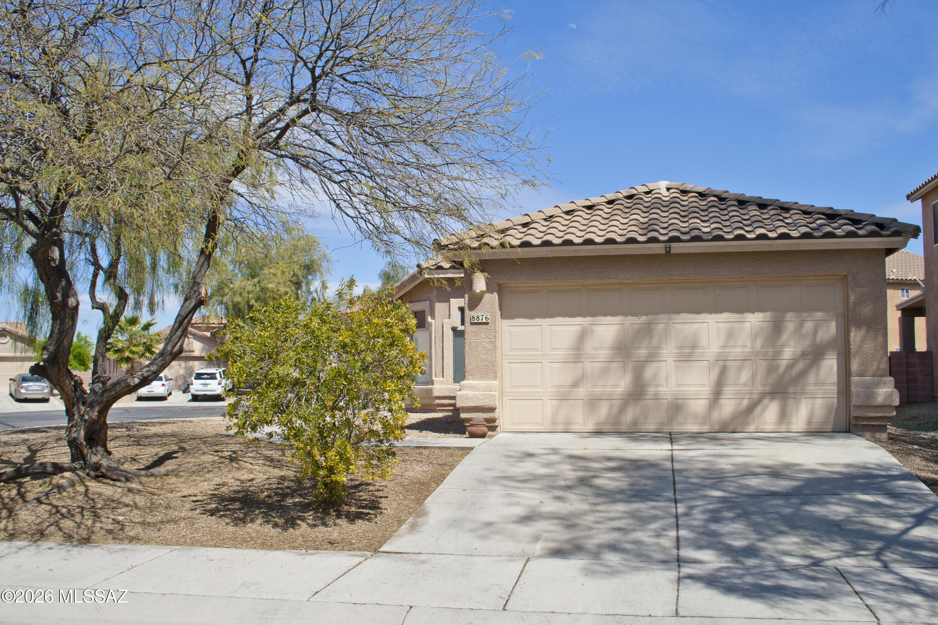 Twin Peaks Highland (1-119) - Residential Lease