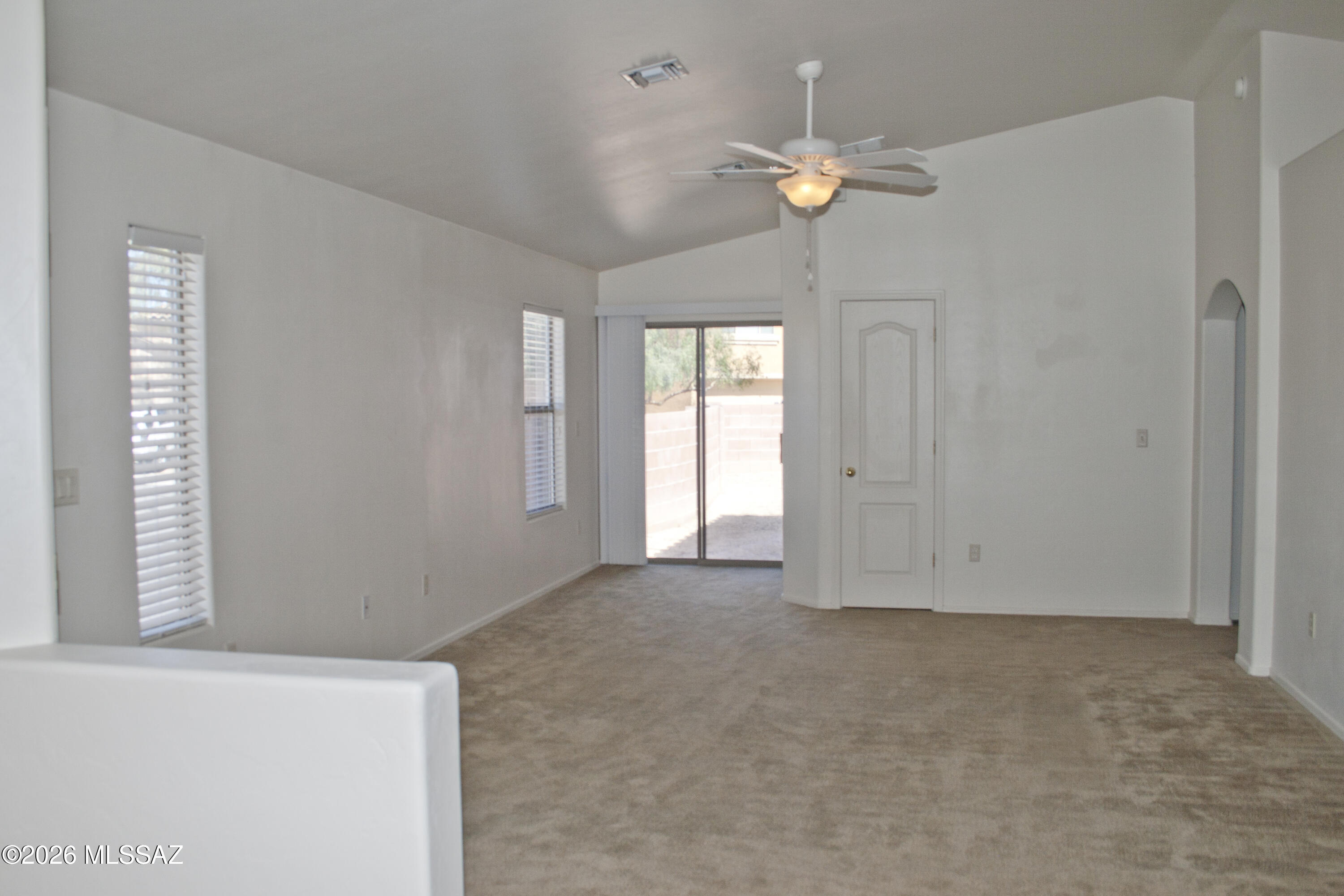 Twin Peaks Highland (1-119) - Residential Lease