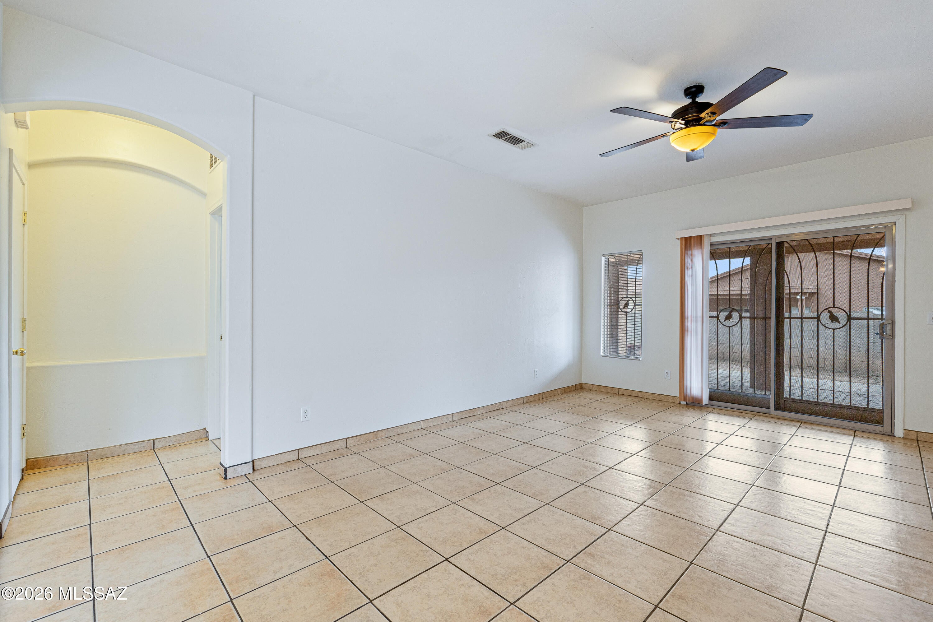 6654 S Luxor Way