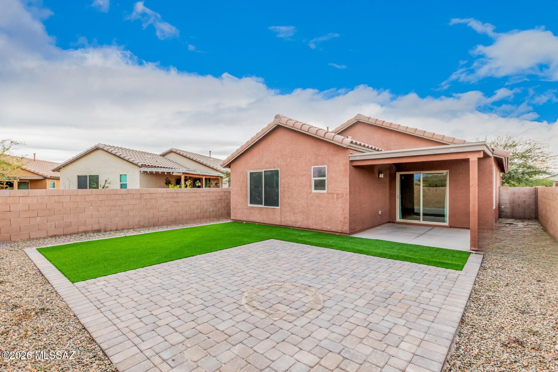 Bella Tierra - Residential