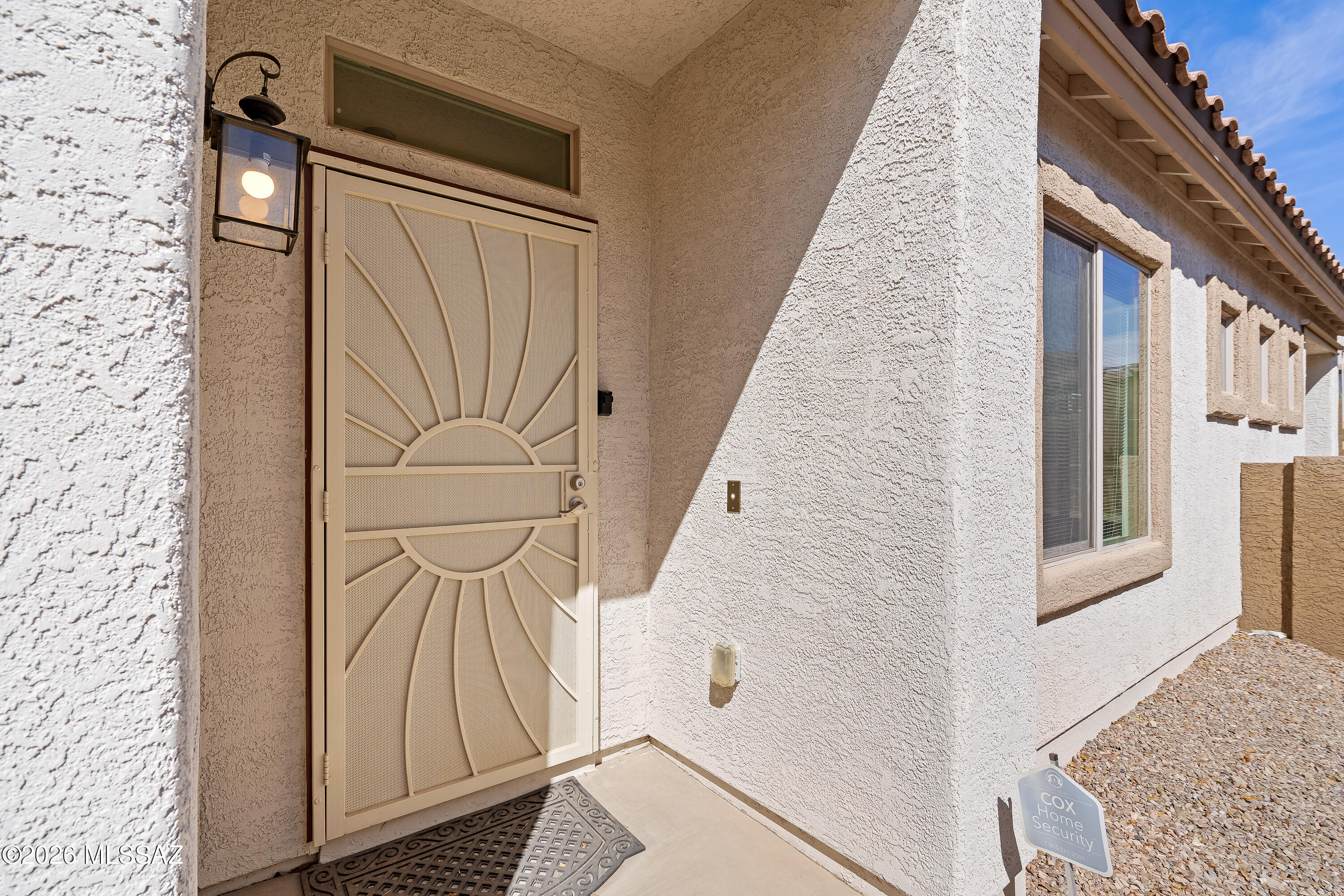 468 W Calle Media Luz