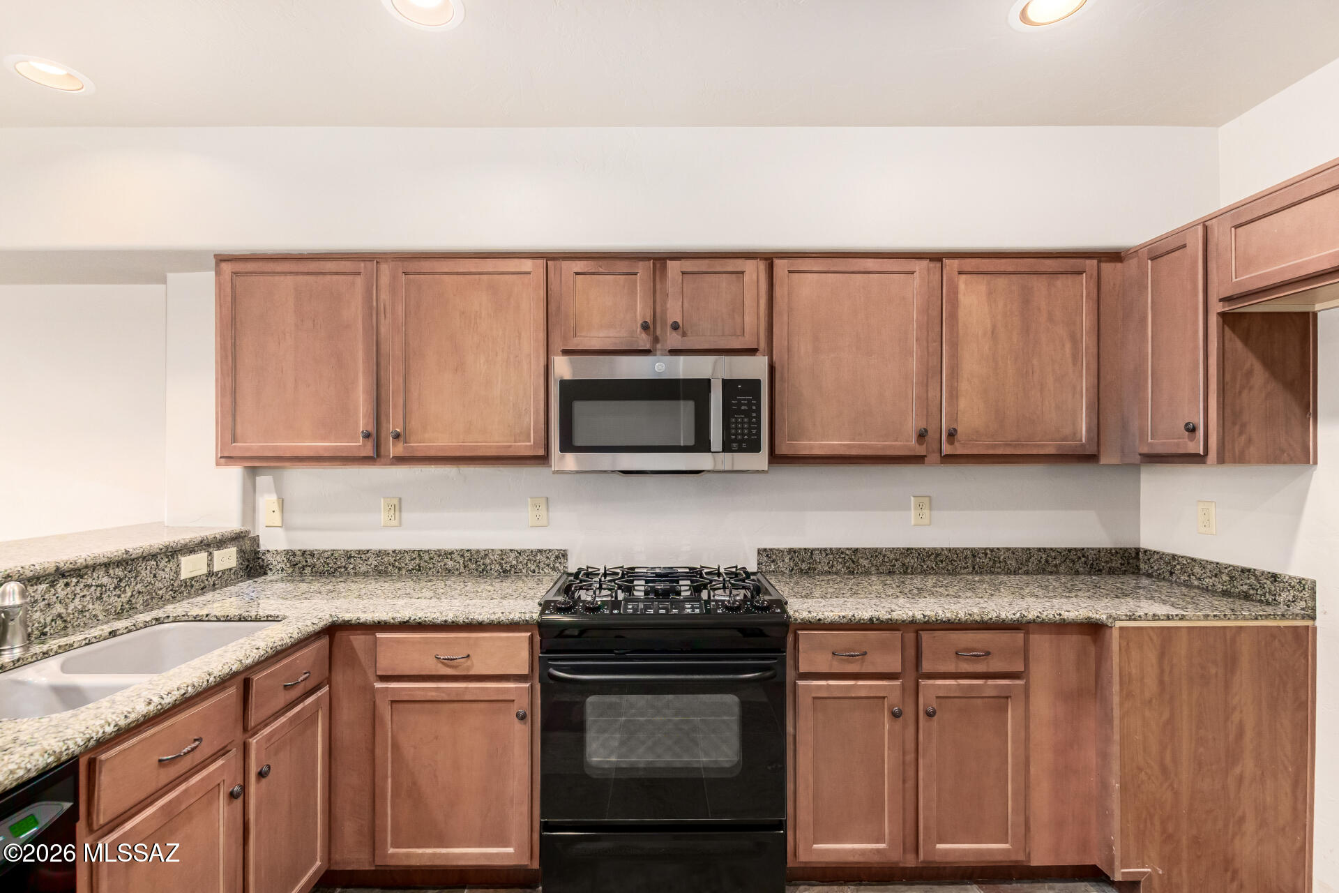 Olsen Condominiums Units 1-18 - Residential Lease