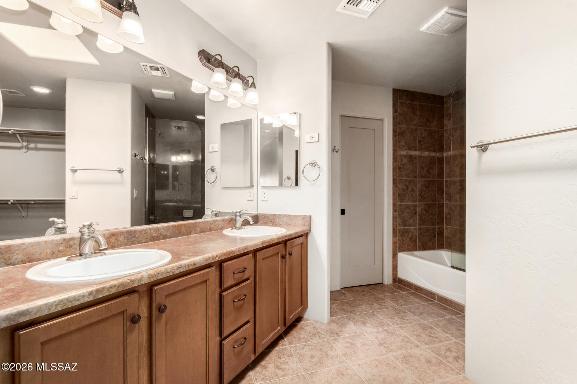 Olsen Condominiums Units 1-18 - Residential Lease