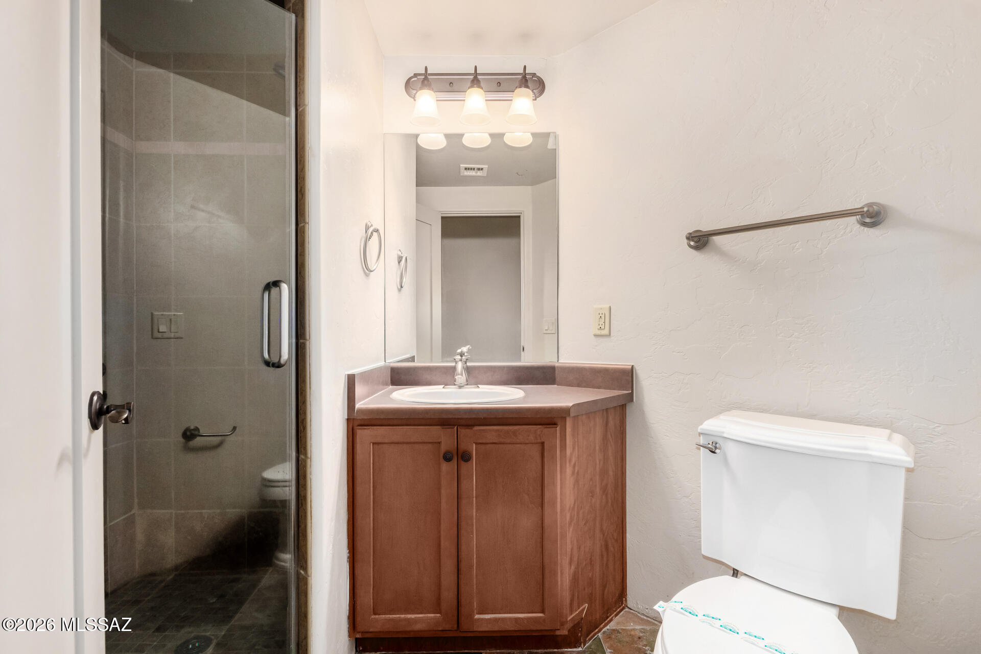 Olsen Condominiums Units 1-18 - Residential Lease