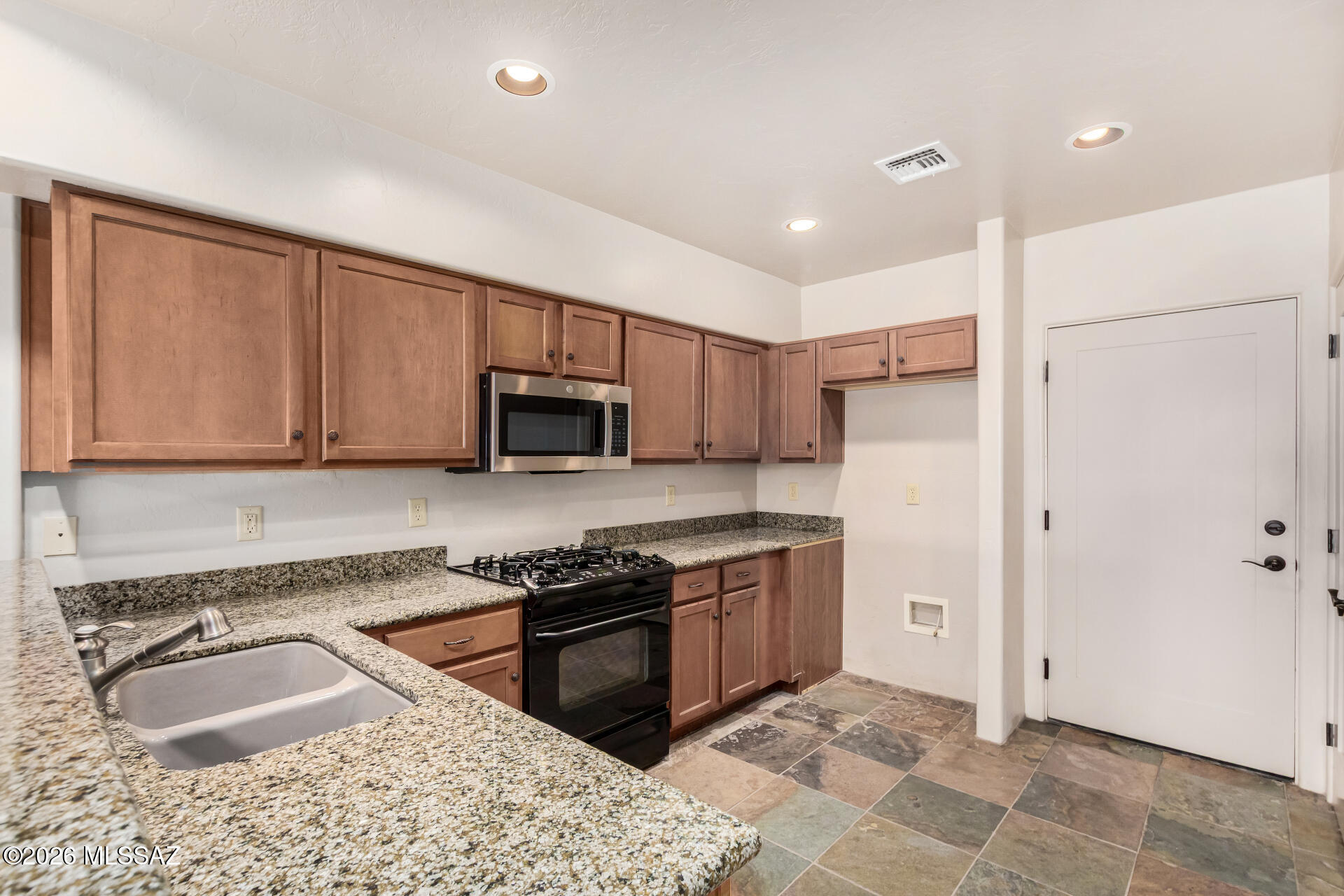 Olsen Condominiums Units 1-18 - Residential Lease
