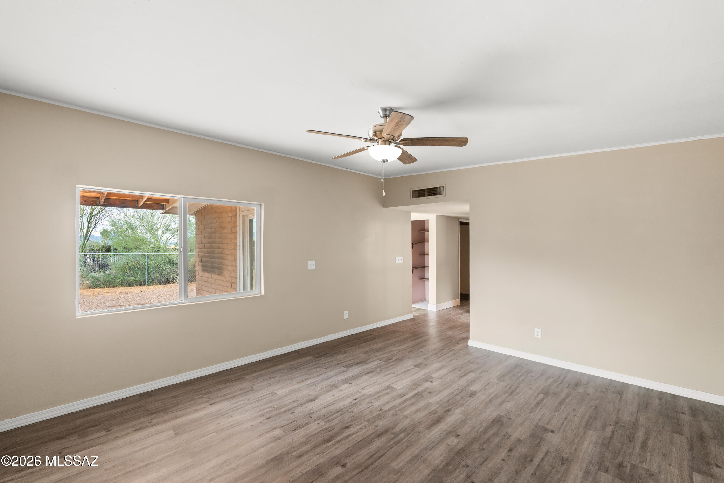 7045 N Camino De La Tierra
