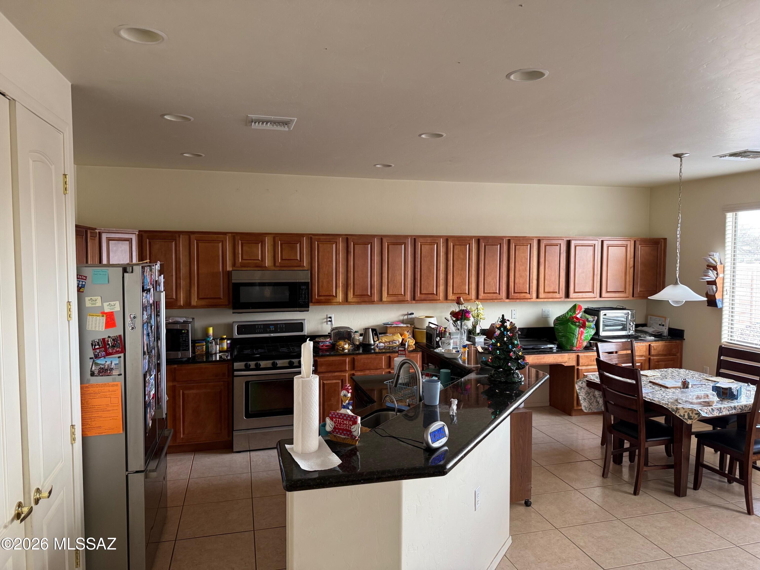 1476 W Big Room Place