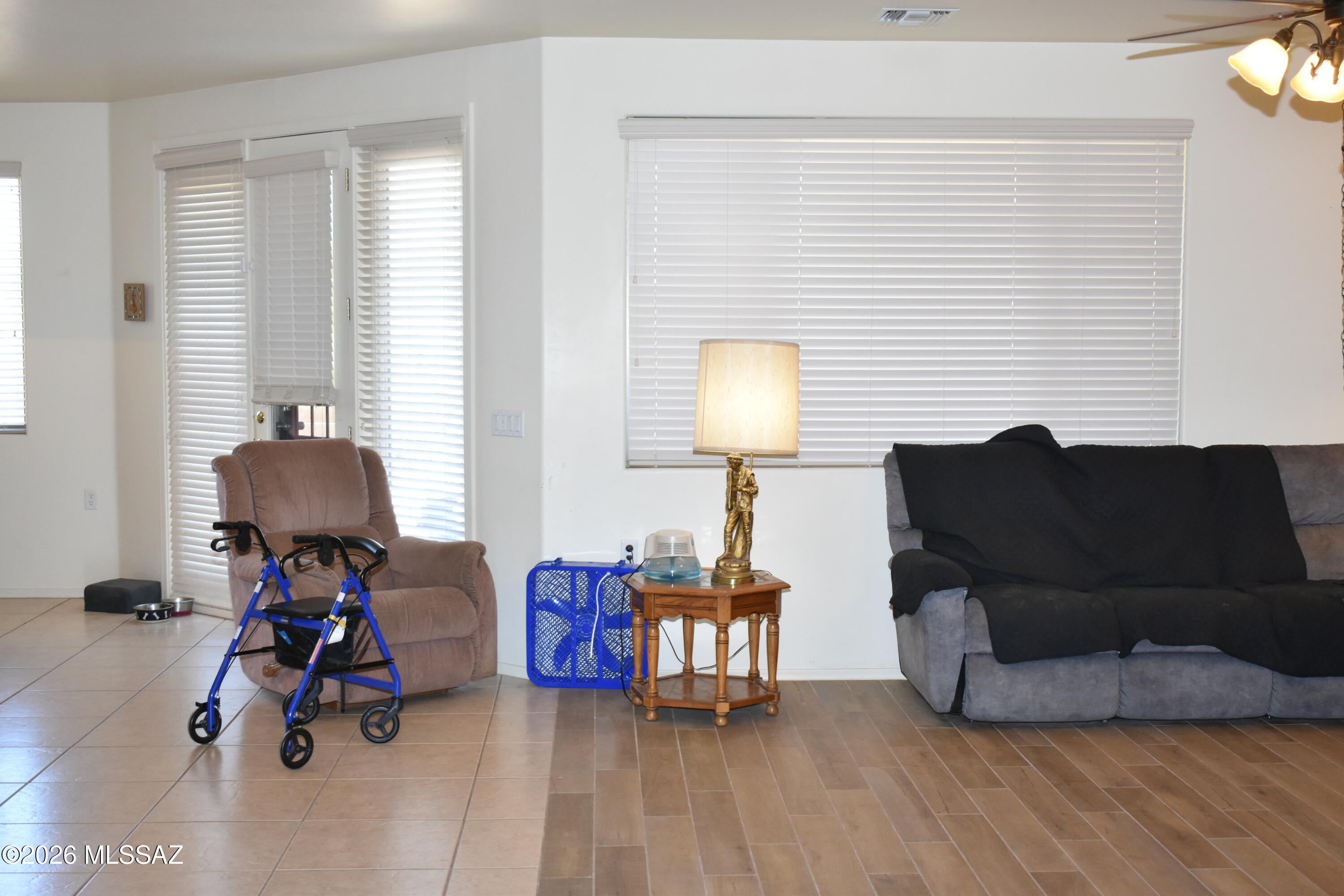 1476 W Big Room Place