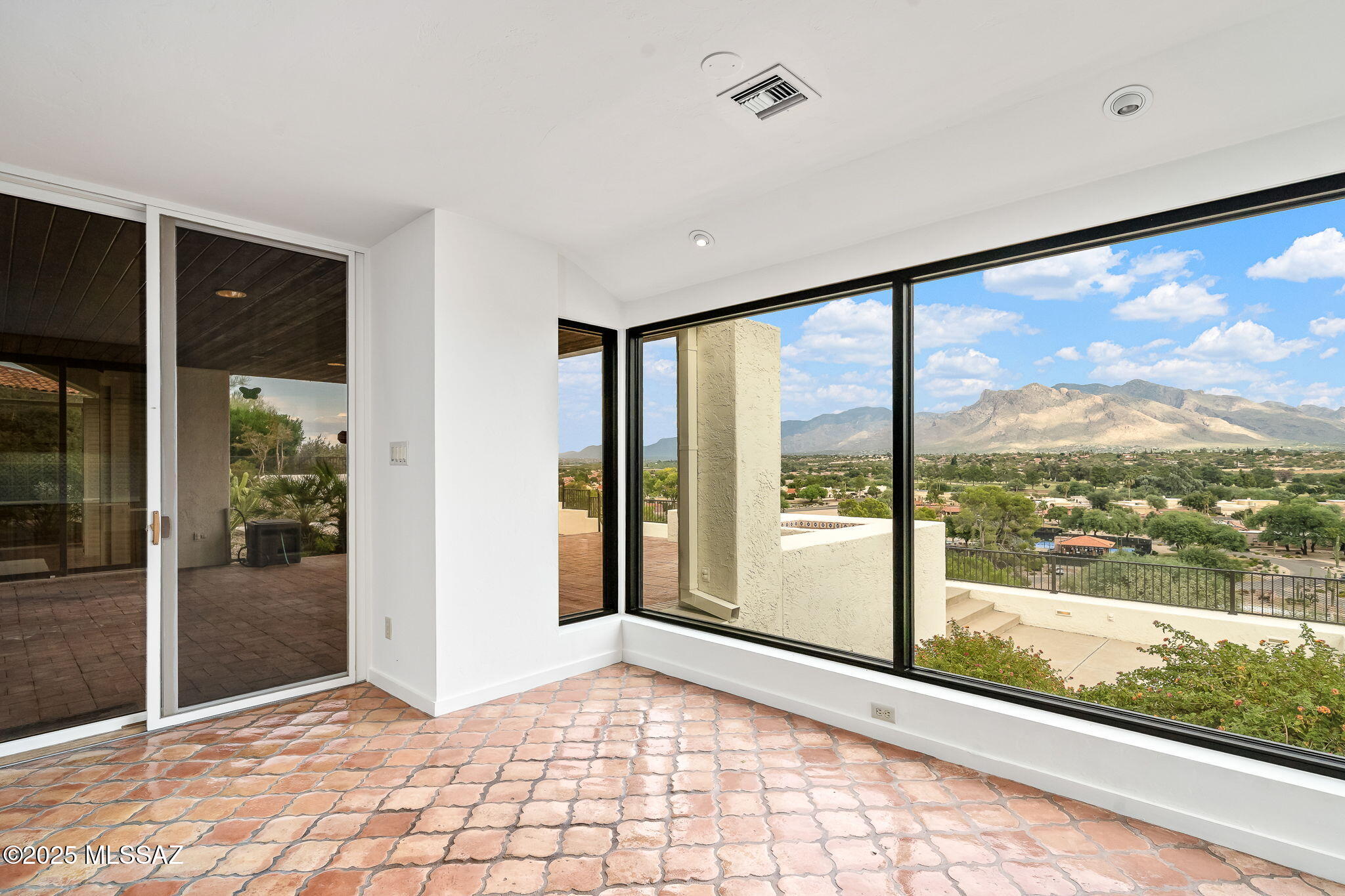 Nob Hill Estates(1-24) - Residential