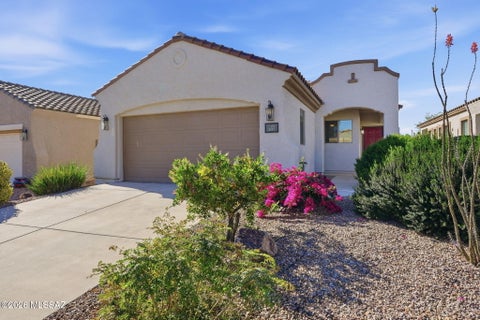 Photo of 307 W Calle Media Luz, Sahuarita, AZ 85629 (MLS # 22624782)