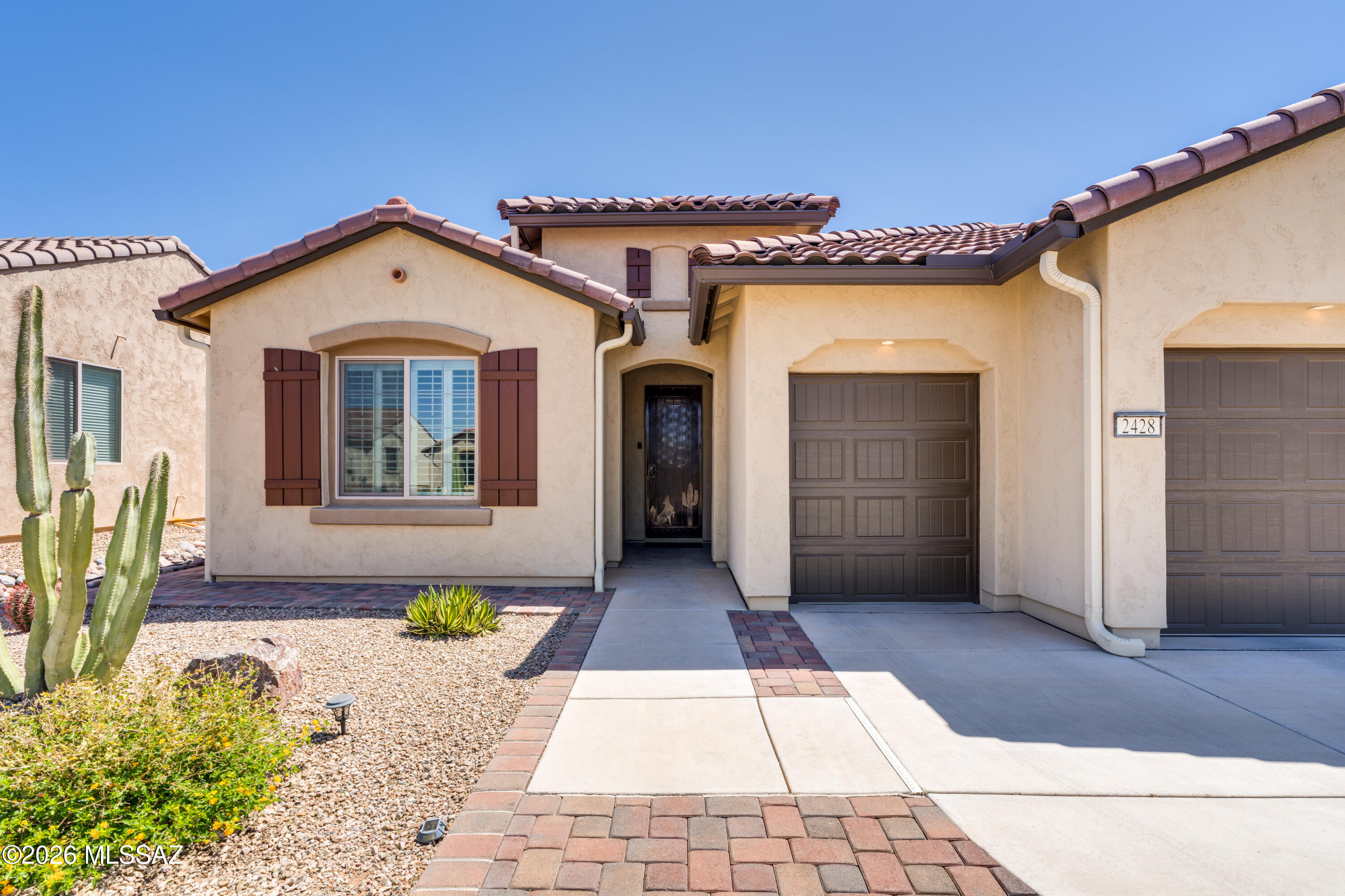2428 E Lost Ranch Trail