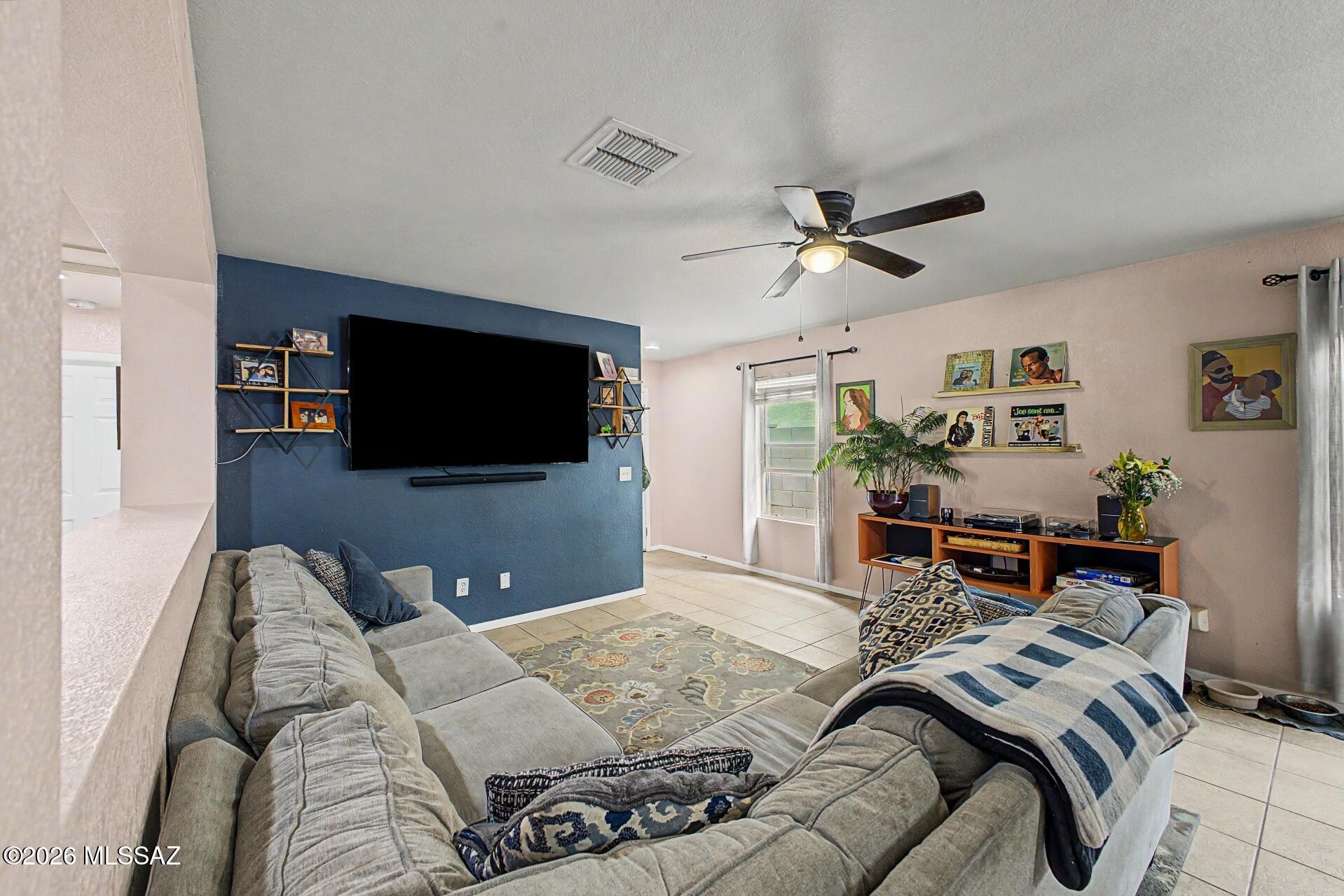 1588 W Beantree Lane