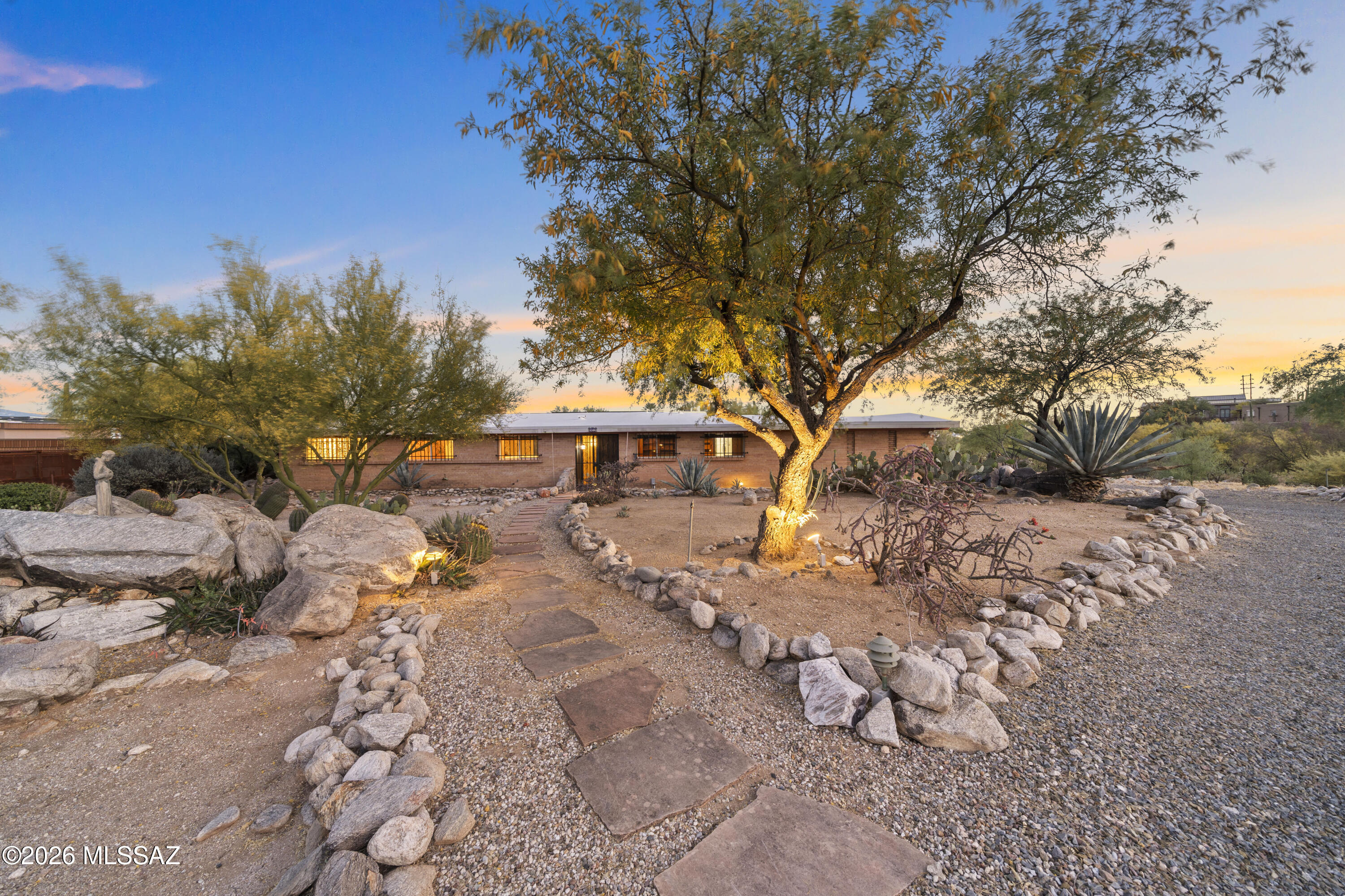 4300 E Placita Panuco