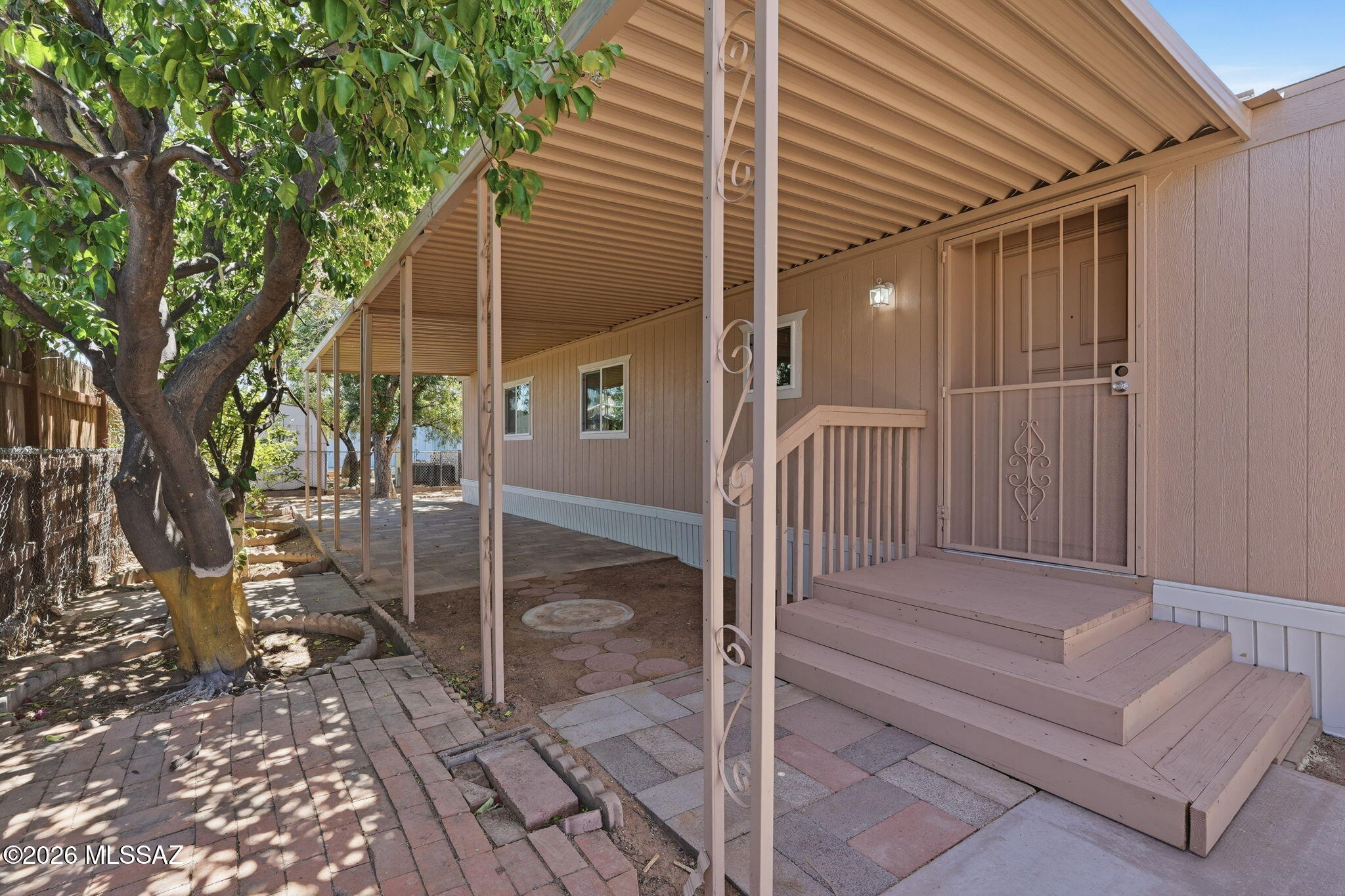 3810 E Mibbie Lane