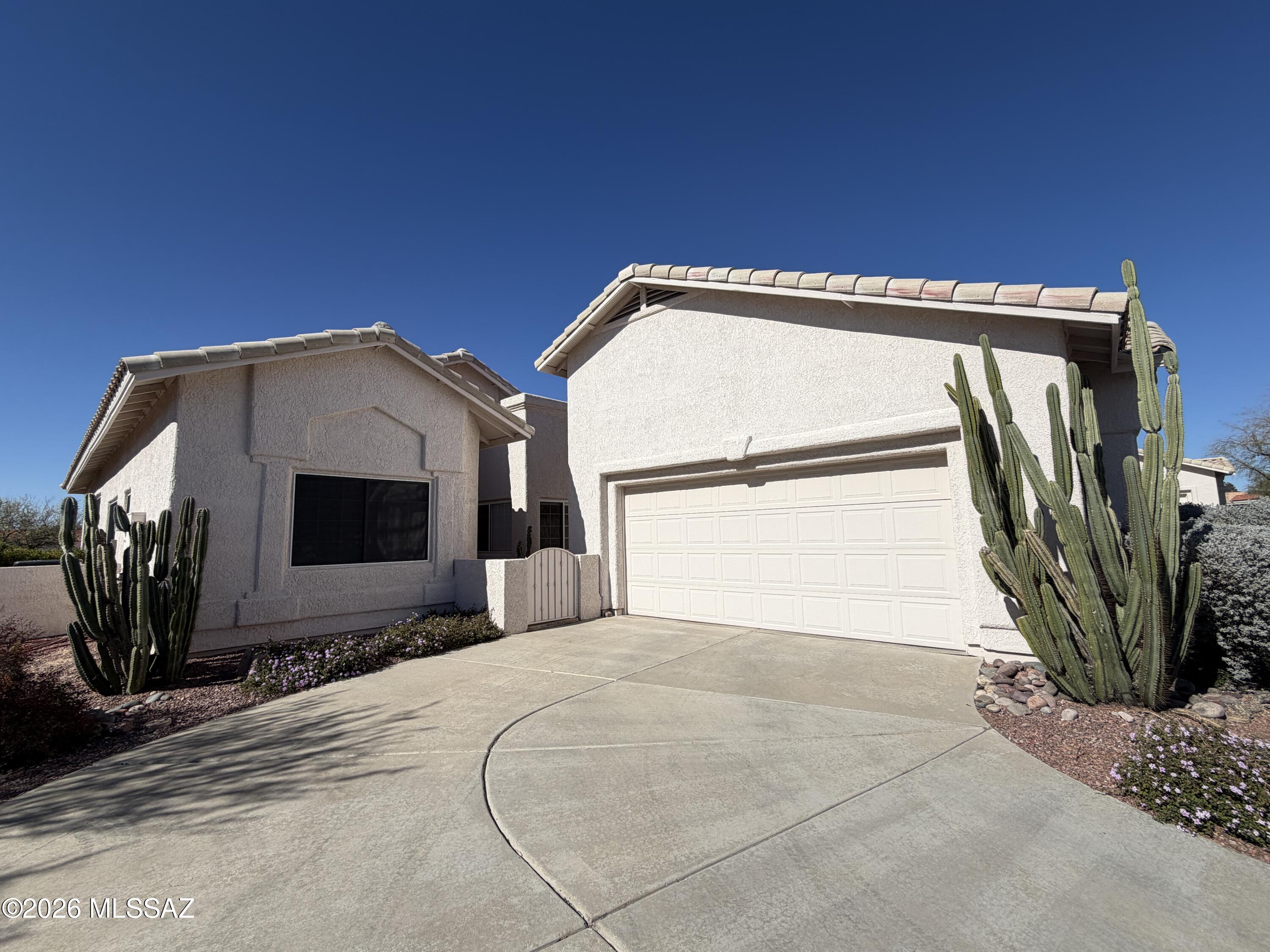 Carmel Pointe (1-104) - Residential Lease