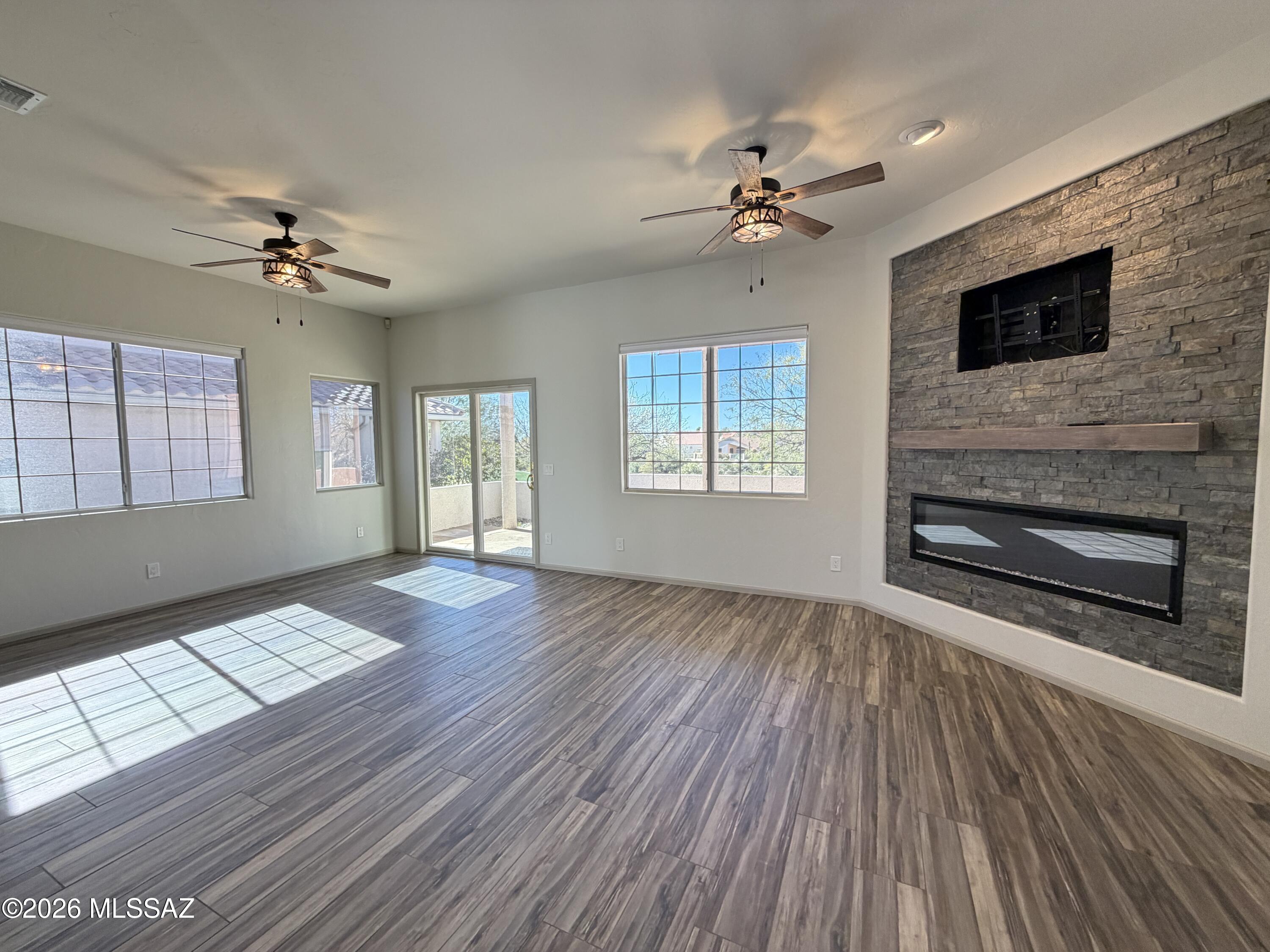 Carmel Pointe (1-104) - Residential Lease