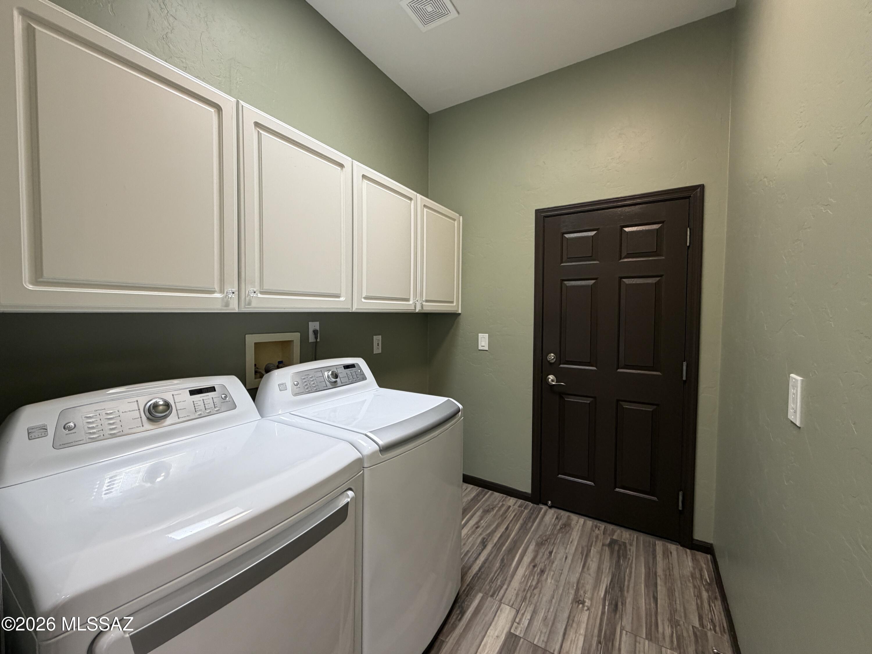 Carmel Pointe (1-104) - Residential Lease