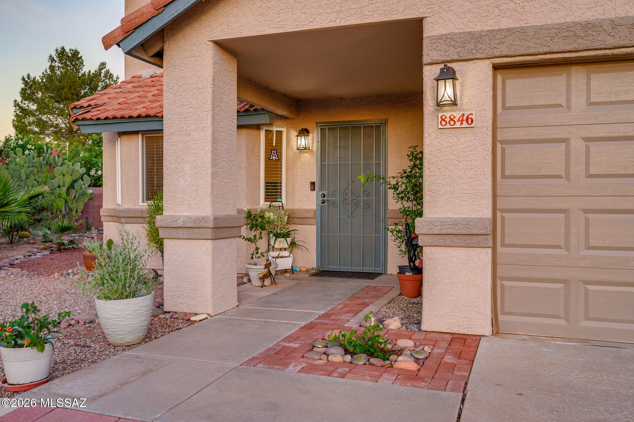 8846 N Willeta Drive