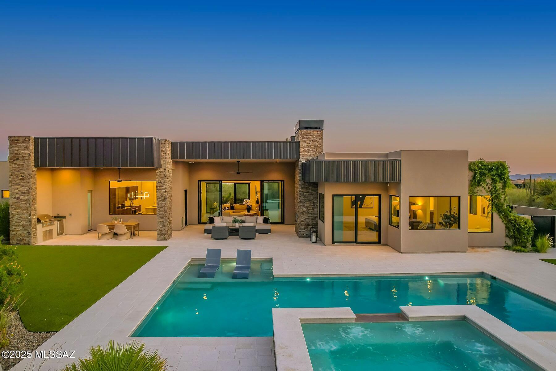 1704 E Sanctuary Cove Way