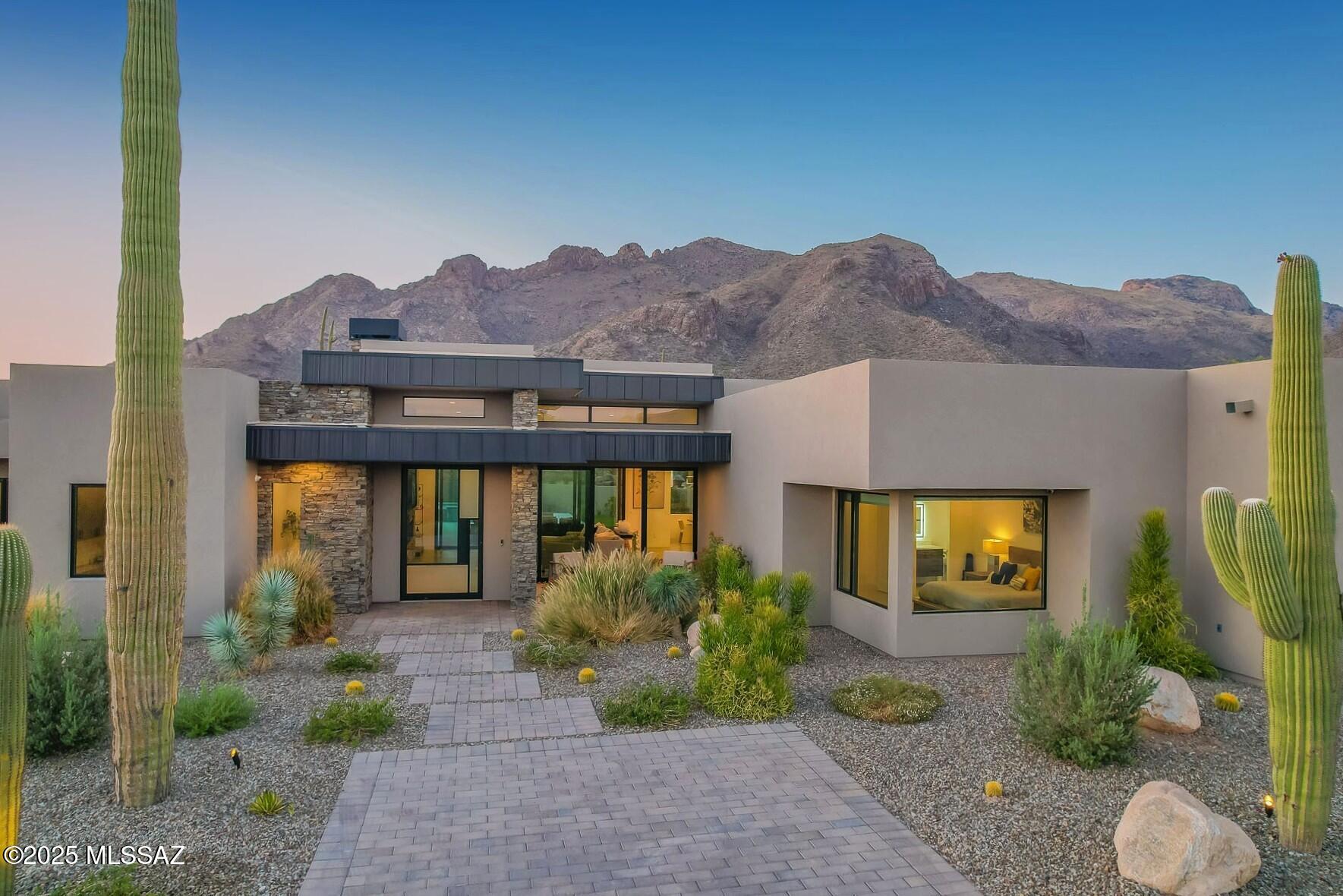 1704 E Sanctuary Cove Way