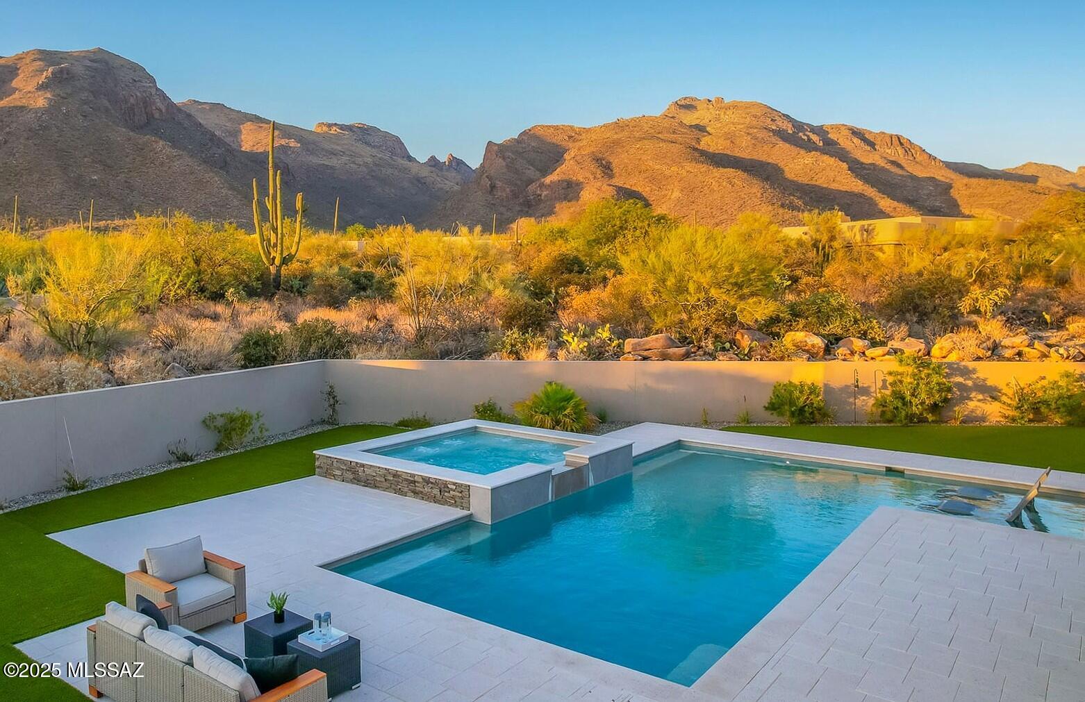 1704 E Sanctuary Cove Way