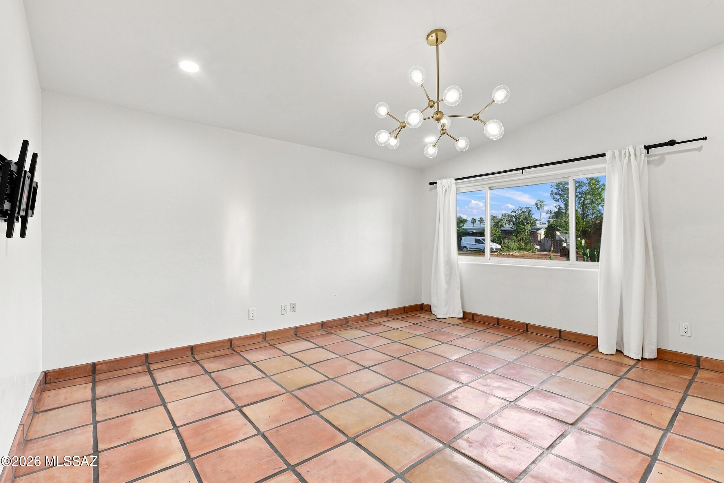 2343 E 18th Street