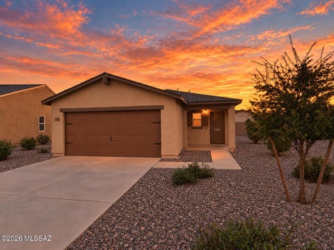 Photo of 110 Azteca Drive, Eloy, AZ 85131 (MLS # 22624177)