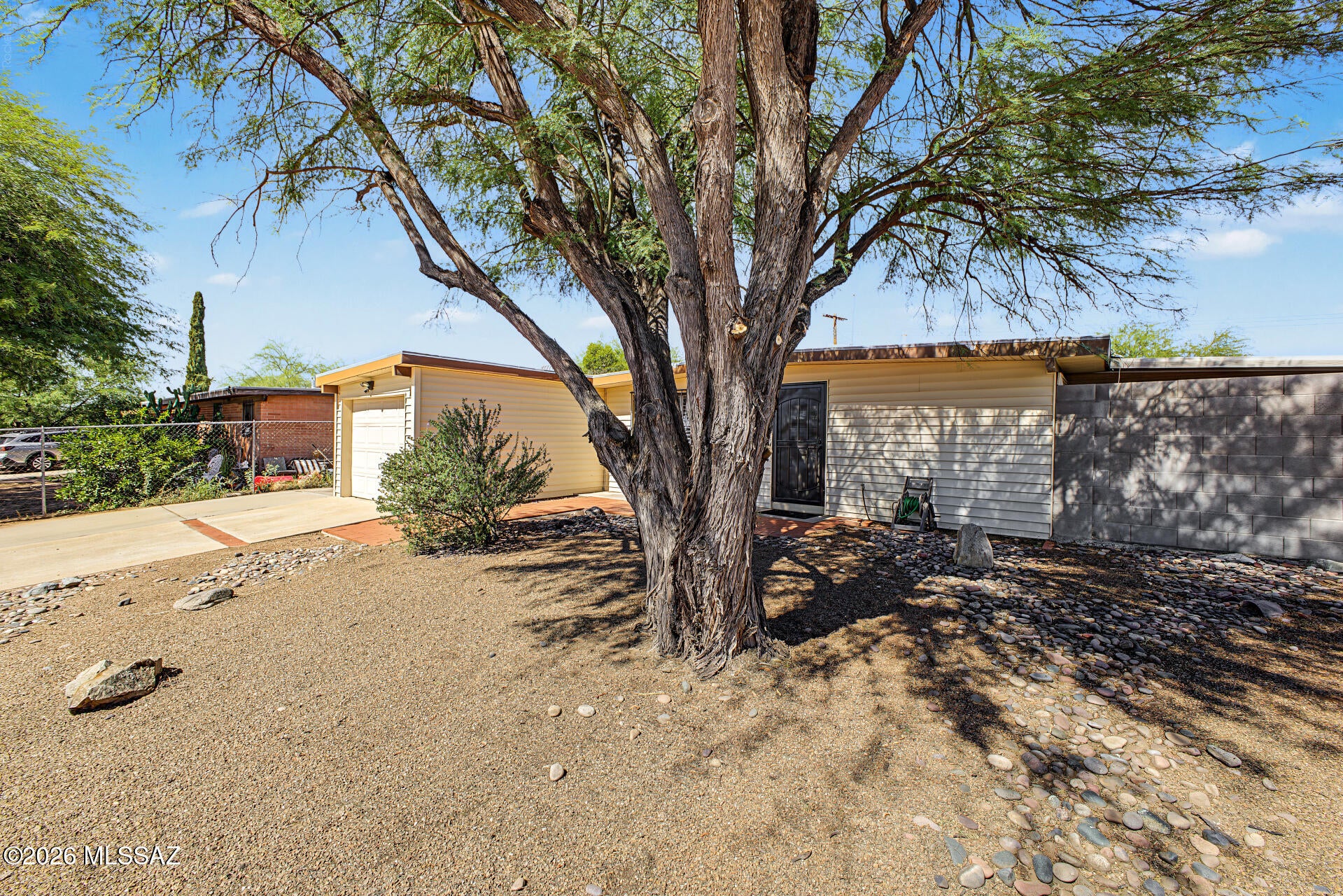 6617 E Nelson Drive