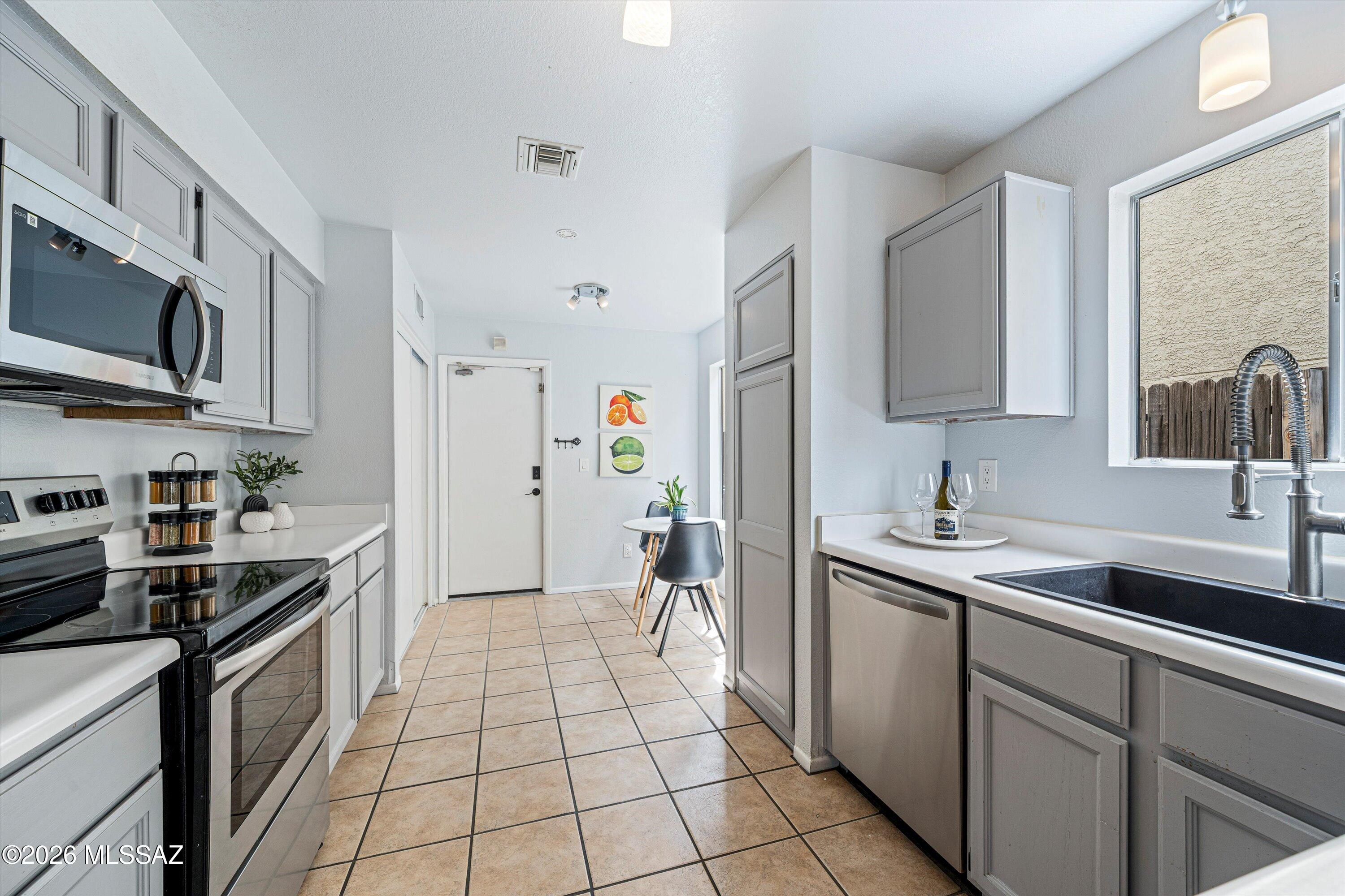 Saddlewood Heights (1-102) - Residential