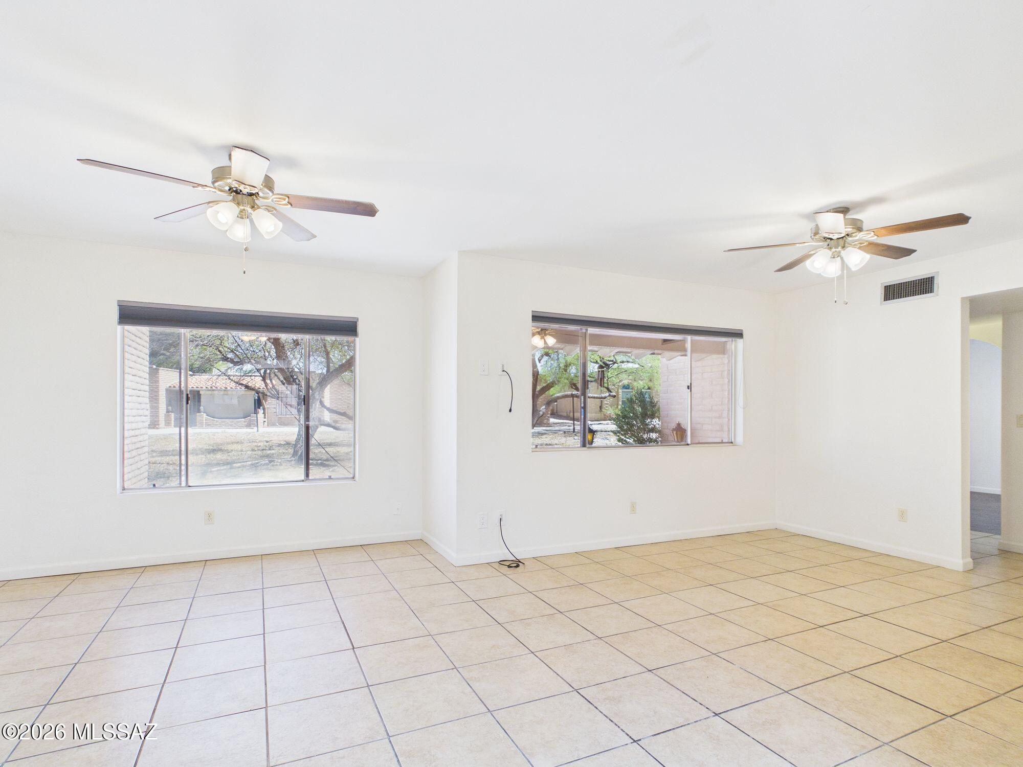 2426 N Shade Tree Circle